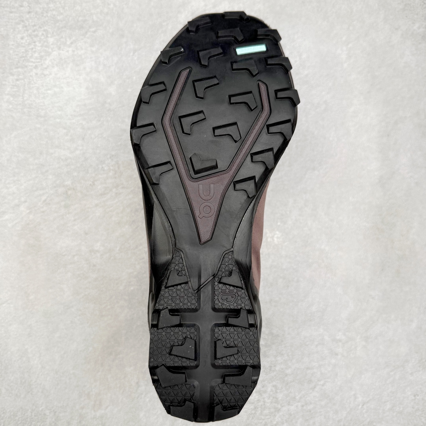 图片[9]-POST ARCHIVE FACTION (PAF) x On昂跑 Cloudventure Peak 联名简约舒适减震低帮休闲跑步鞋 此运动品牌 开创于2010年 缓震着陆、强效回弹、轻柔质感的设计构思始终是ON研制关键 与此同时基于“为全球提供革新性的跑步感受”信念 陆续推出了多款跑鞋及其以专业运动人体跑步工程学为设计关键的功能性跑步服饰设备 让跑者不费力气地畅快畅跑 尺码：40 40.5 41 42 42.5 43 44 44.5 45 46-选品中心