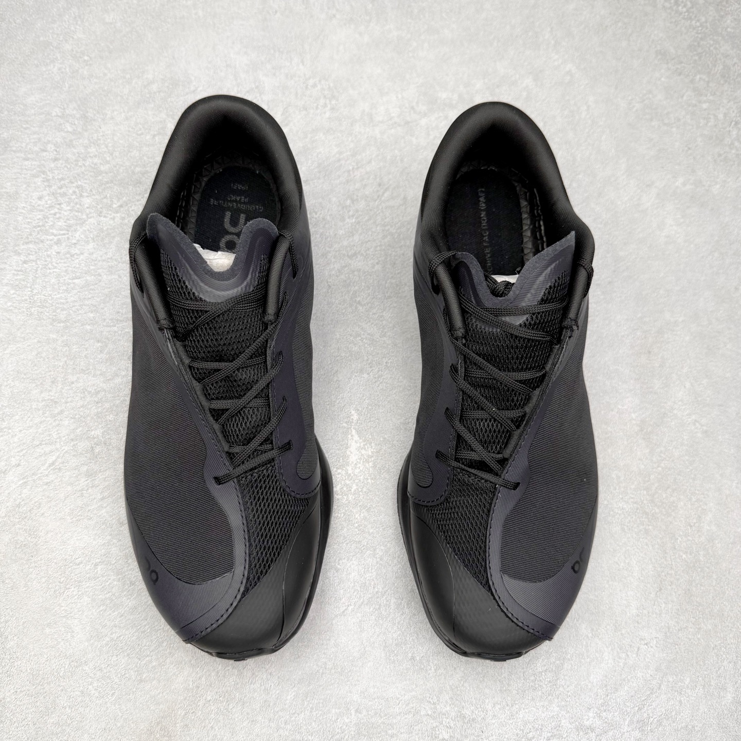 图片[2]-POST ARCHIVE FACTION (PAF) x On昂跑 Cloudventure Peak 联名简约舒适减震低帮休闲跑步鞋 此运动品牌 开创于2010年 缓震着陆、强效回弹、轻柔质感的设计构思始终是ON研制关键 与此同时基于“为全球提供革新性的跑步感受”信念 陆续推出了多款跑鞋及其以专业运动人体跑步工程学为设计关键的功能性跑步服饰设备 让跑者不费力气地畅快畅跑 尺码：40 40.5 41 42 42.5 43 44 44.5 45 46-选品中心