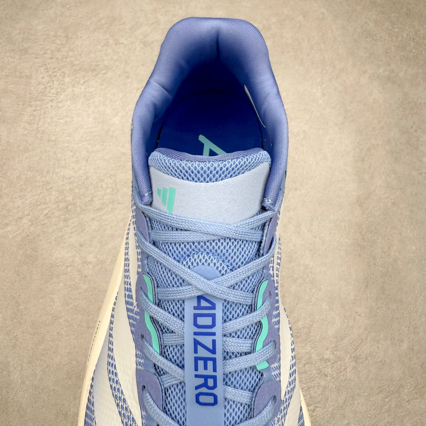 图片[5]-AD Adizero Boston 13 夏季透气网眼竞速跑鞋 JS4956 融合Lightstrike和Lightstrike Pro技术 采用乙烯/乙酸乙烯酯(EVA)材质 打造舒适中底 含ENERGYROD能量碳柱 旨在为步伐添活力 尺码：36 36.5 37 38 38.5 39 40 40.5 41 42 42.5 43 44 44.5 45-选品中心