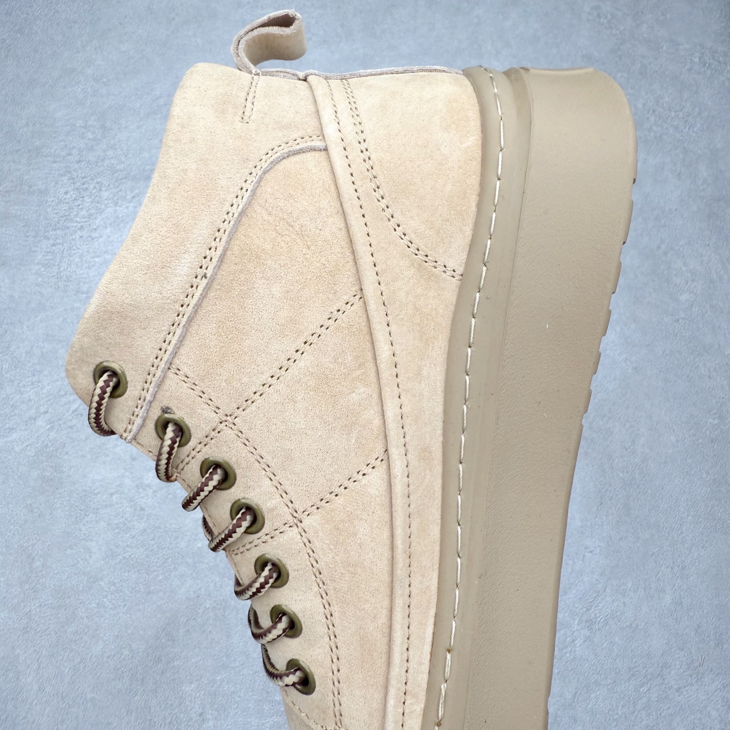 图片[7]-Timberland添柏岚/天伯伦户外中帮休闲马丁靴系列 广东大厂品质 原盒原包装 面料采用意大利🇮🇹顶级磨砂细纹牛皮 搭配防臭防腐真皮乳胶鞋垫 给您完美的穿着体验 质量考究耐穿 型男必备 专治不帅 高品质脚感一流 尺码：39 40 41 42 43 44（皮鞋码）-选品中心