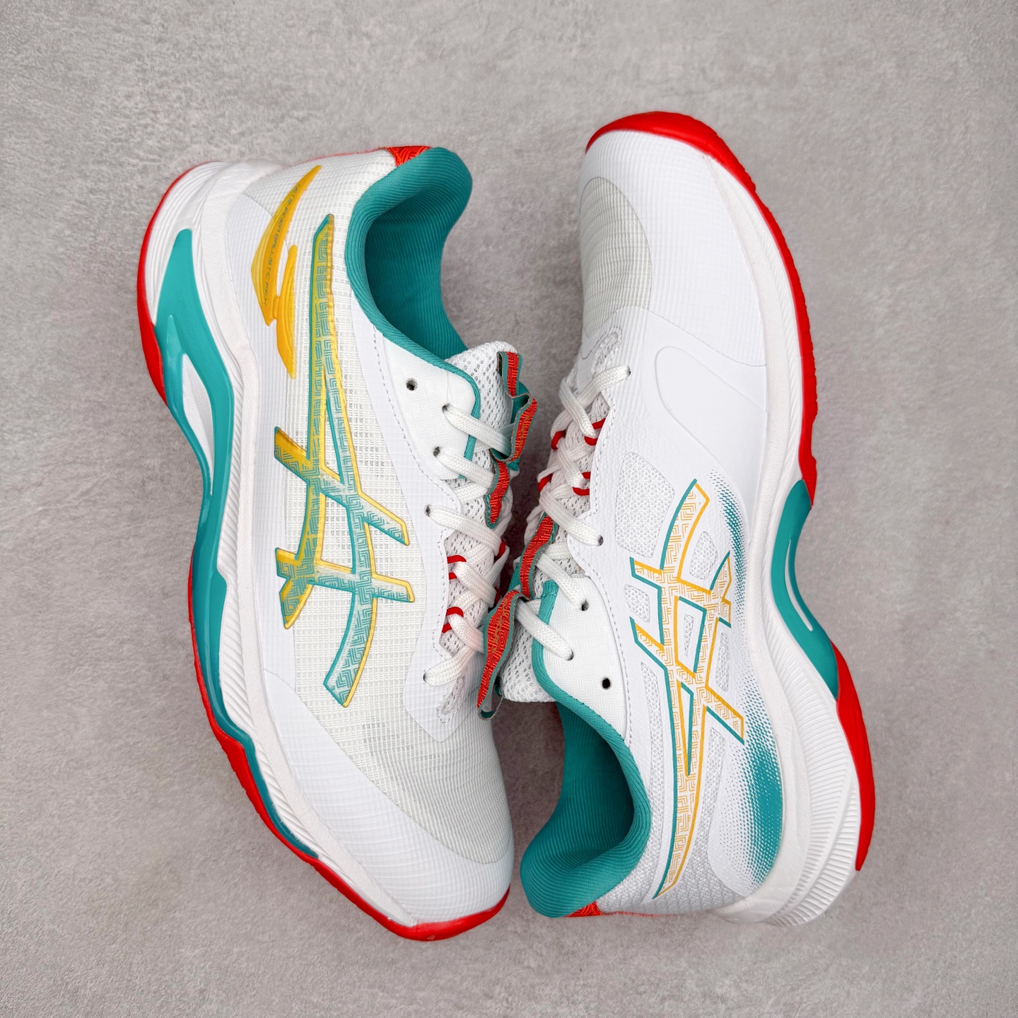 图片[3]-Asics NETBURNER BALLISTIC FF 4 亚瑟士舒适时尚潮流简约减震低帮训练鞋 DYNAWRAP 技术可提升稳定性 FLYTEFOAM 科技打造轻量缓冲组件 FLYTEFOAM Propel 技术鞋垫可提升吸震与回弹效果 TWISSTRUS 技术可提升速度与变向奔跑动作ASICSGRIP 科技可提升在球场上的抓地力 后足 GEL 缓冲科技可提供出色的避震效果AHAR 橡胶可提升耐用性 尺码：35 36 36.5 37 38 38.5 39 40 40.5 41 42 42.5 43 44 45-选品中心