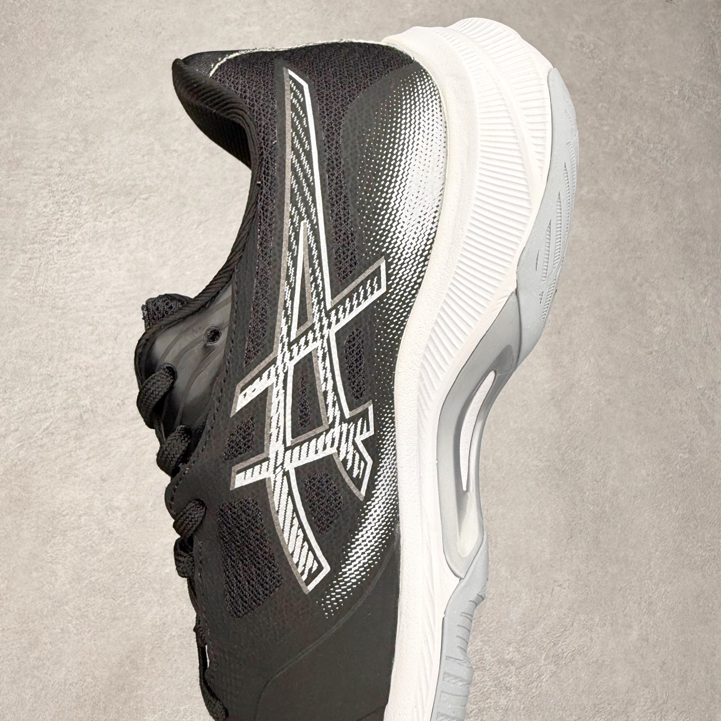 图片[7]-Asics NETBURNER BALLISTIC FF 4 亚瑟士舒适时尚潮流简约减震低帮训练鞋 DYNAWRAP 技术可提升稳定性 FLYTEFOAM 科技打造轻量缓冲组件 FLYTEFOAM Propel 技术鞋垫可提升吸震与回弹效果 TWISSTRUS 技术可提升速度与变向奔跑动作ASICSGRIP 科技可提升在球场上的抓地力 后足 GEL 缓冲科技可提供出色的避震效果AHAR 橡胶可提升耐用性 尺码：35 36 36.5 37 38 38.5 39 40 40.5 41 42 42.5 43 44 45-选品中心