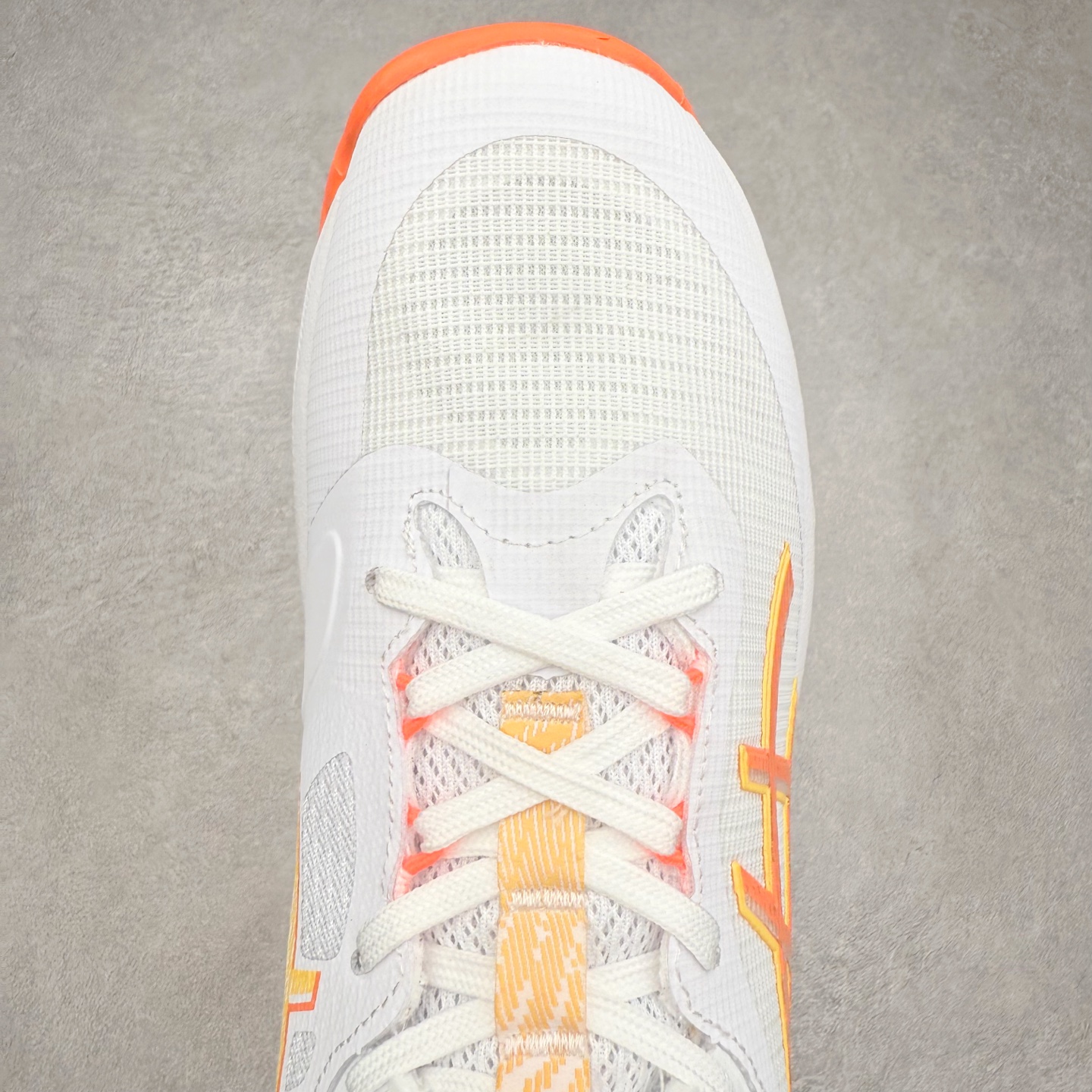 图片[4]-Asics NETBURNER BALLISTIC FF 4 亚瑟士舒适时尚潮流简约减震低帮训练鞋 DYNAWRAP 技术可提升稳定性 FLYTEFOAM 科技打造轻量缓冲组件 FLYTEFOAM Propel 技术鞋垫可提升吸震与回弹效果 TWISSTRUS 技术可提升速度与变向奔跑动作ASICSGRIP 科技可提升在球场上的抓地力 后足 GEL 缓冲科技可提供出色的避震效果AHAR 橡胶可提升耐用性 尺码：35 36 36.5 37 38 38.5 39 40 40.5 41 42 42.5 43 44 45-选品中心