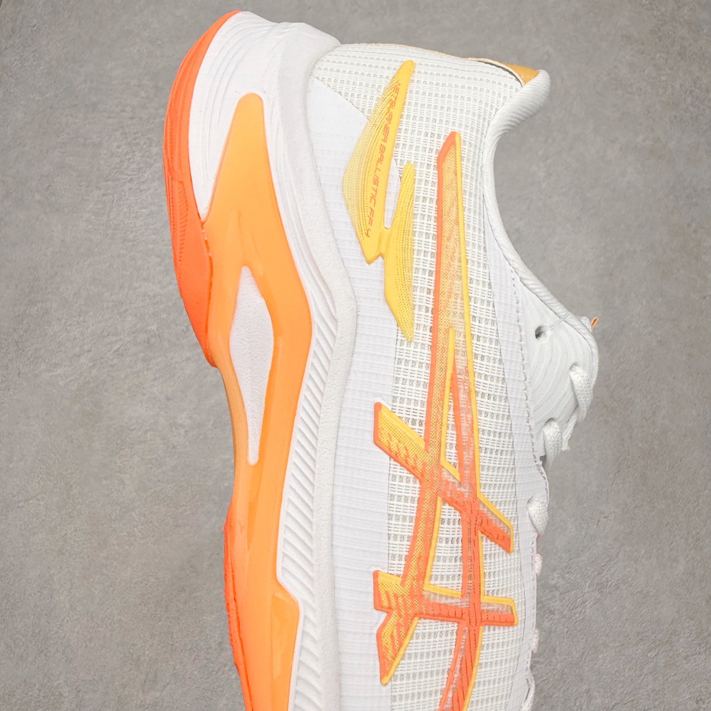 图片[6]-Asics NETBURNER BALLISTIC FF 4 亚瑟士舒适时尚潮流简约减震低帮训练鞋 DYNAWRAP 技术可提升稳定性 FLYTEFOAM 科技打造轻量缓冲组件 FLYTEFOAM Propel 技术鞋垫可提升吸震与回弹效果 TWISSTRUS 技术可提升速度与变向奔跑动作ASICSGRIP 科技可提升在球场上的抓地力 后足 GEL 缓冲科技可提供出色的避震效果AHAR 橡胶可提升耐用性 尺码：35 36 36.5 37 38 38.5 39 40 40.5 41 42 42.5 43 44 45-选品中心