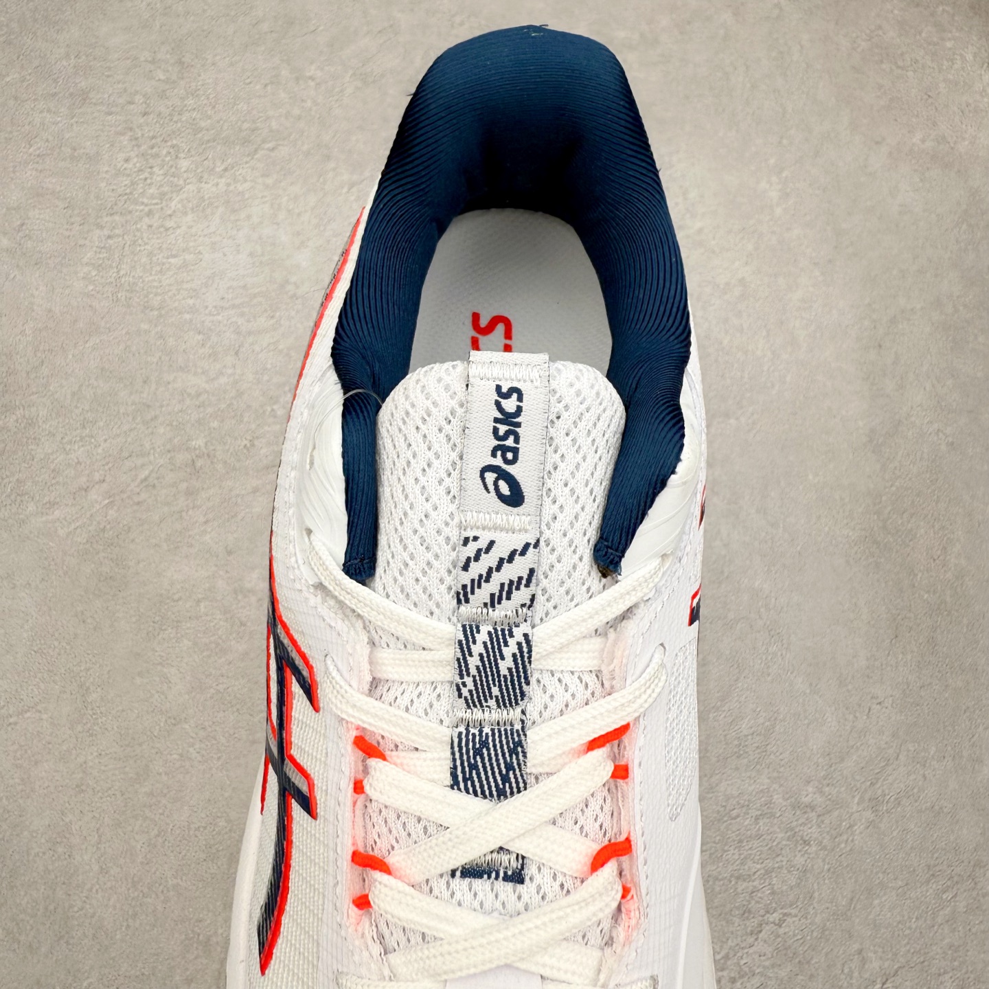 图片[5]-Asics NETBURNER BALLISTIC FF 4 亚瑟士舒适时尚潮流简约减震低帮训练鞋 DYNAWRAP 技术可提升稳定性 FLYTEFOAM 科技打造轻量缓冲组件 FLYTEFOAM Propel 技术鞋垫可提升吸震与回弹效果 TWISSTRUS 技术可提升速度与变向奔跑动作ASICSGRIP 科技可提升在球场上的抓地力 后足 GEL 缓冲科技可提供出色的避震效果AHAR 橡胶可提升耐用性 尺码：35 36 36.5 37 38 38.5 39 40 40.5 41 42 42.5 43 44 45-选品中心