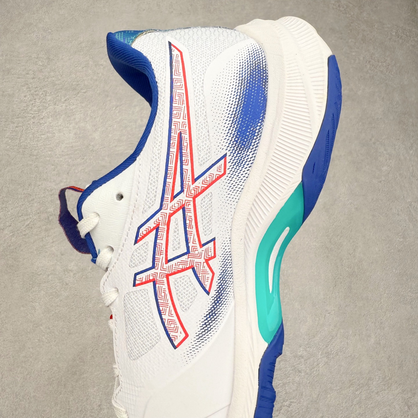 图片[7]-Asics NETBURNER BALLISTIC FF 4 亚瑟士舒适时尚潮流简约减震低帮训练鞋 DYNAWRAP 技术可提升稳定性 FLYTEFOAM 科技打造轻量缓冲组件 FLYTEFOAM Propel 技术鞋垫可提升吸震与回弹效果 TWISSTRUS 技术可提升速度与变向奔跑动作ASICSGRIP 科技可提升在球场上的抓地力 后足 GEL 缓冲科技可提供出色的避震效果AHAR 橡胶可提升耐用性 尺码：35 36 36.5 37 38 38.5 39 40 40.5 41 42 42.5 43 44 45-选品中心