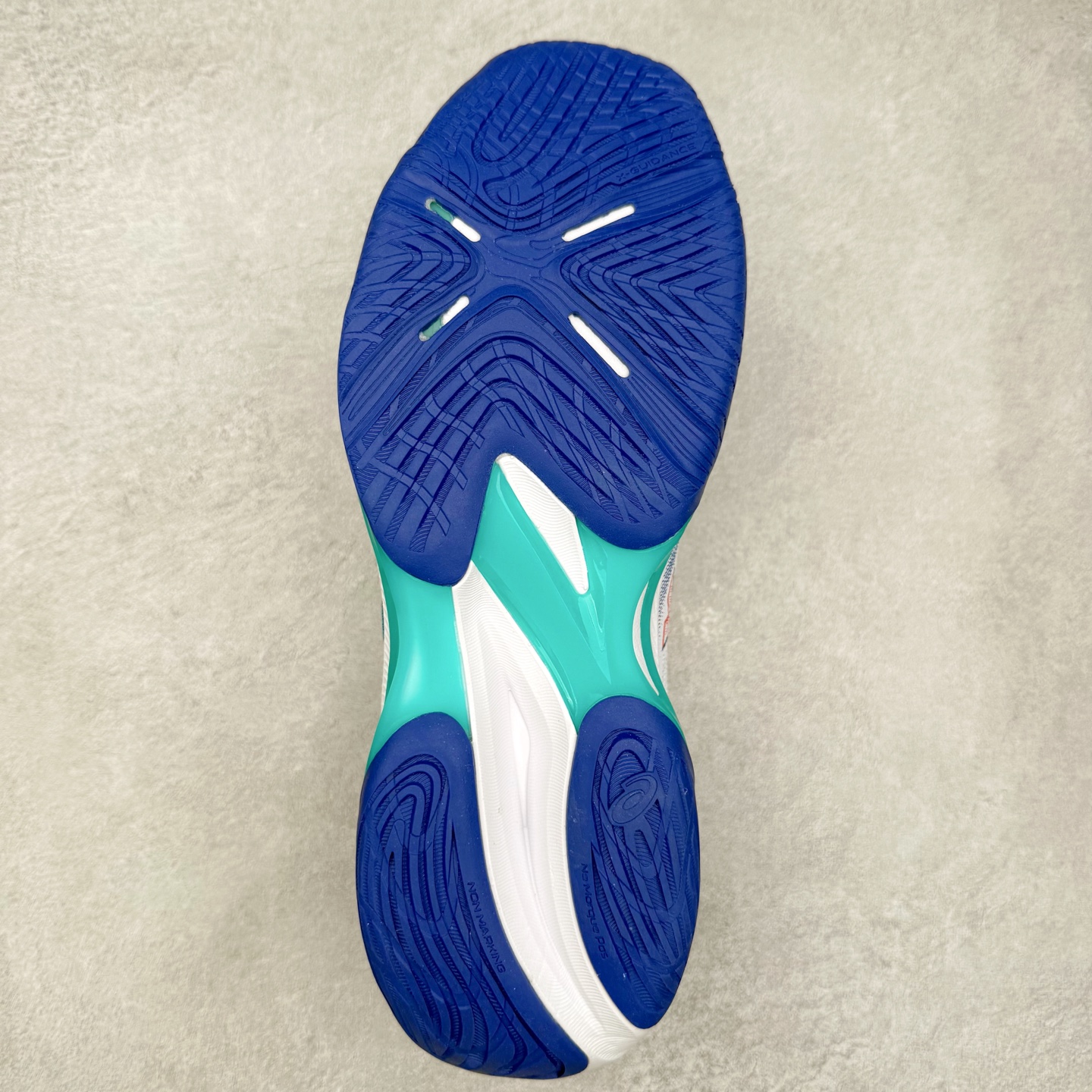 图片[9]-Asics NETBURNER BALLISTIC FF 4 亚瑟士舒适时尚潮流简约减震低帮训练鞋 DYNAWRAP 技术可提升稳定性 FLYTEFOAM 科技打造轻量缓冲组件 FLYTEFOAM Propel 技术鞋垫可提升吸震与回弹效果 TWISSTRUS 技术可提升速度与变向奔跑动作ASICSGRIP 科技可提升在球场上的抓地力 后足 GEL 缓冲科技可提供出色的避震效果AHAR 橡胶可提升耐用性 尺码：35 36 36.5 37 38 38.5 39 40 40.5 41 42 42.5 43 44 45-选品中心