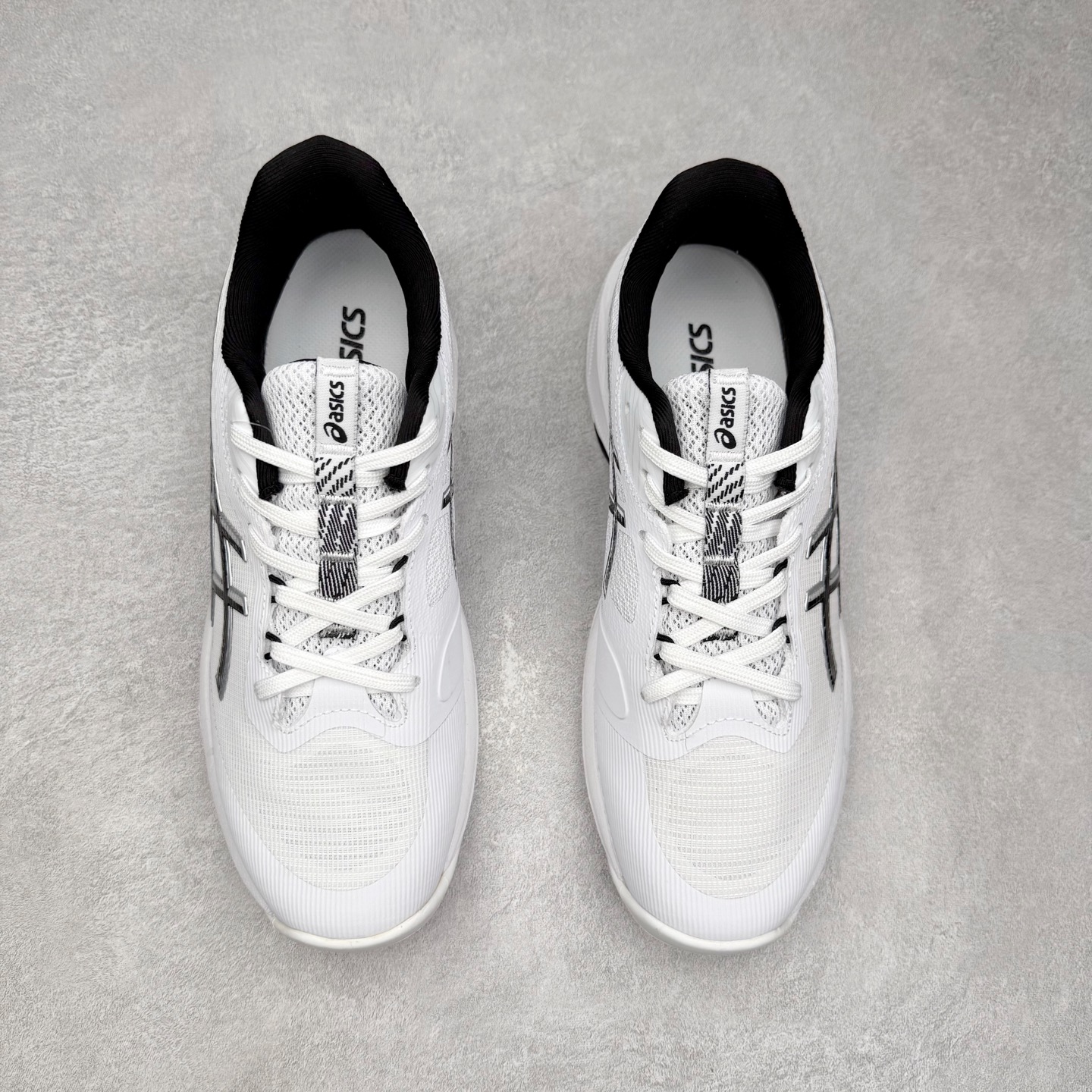 图片[2]-Asics NETBURNER BALLISTIC FF 4 亚瑟士舒适时尚潮流简约减震低帮训练鞋 DYNAWRAP 技术可提升稳定性 FLYTEFOAM 科技打造轻量缓冲组件 FLYTEFOAM Propel 技术鞋垫可提升吸震与回弹效果 TWISSTRUS 技术可提升速度与变向奔跑动作ASICSGRIP 科技可提升在球场上的抓地力 后足 GEL 缓冲科技可提供出色的避震效果AHAR 橡胶可提升耐用性 尺码：35 36 36.5 37 38 38.5 39 40 40.5 41 42 42.5 43 44 45-选品中心