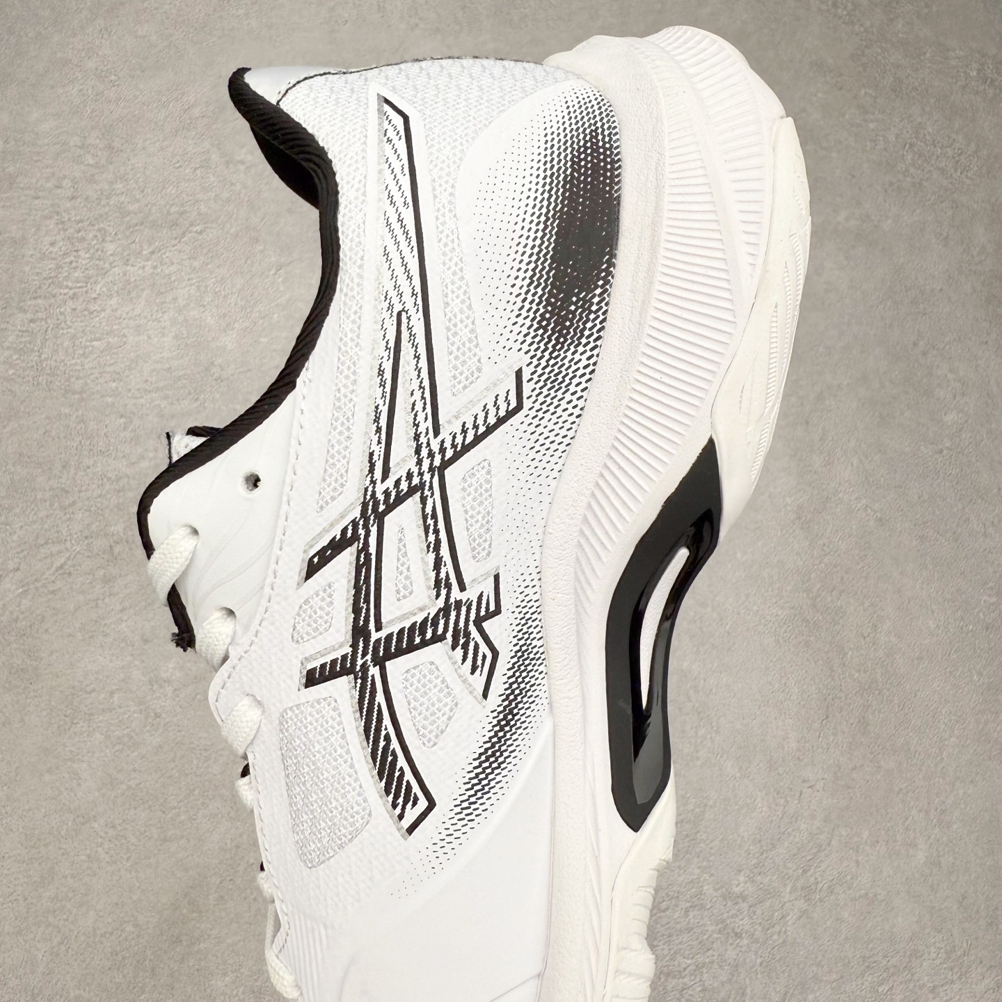 图片[7]-Asics NETBURNER BALLISTIC FF 4 亚瑟士舒适时尚潮流简约减震低帮训练鞋 DYNAWRAP 技术可提升稳定性 FLYTEFOAM 科技打造轻量缓冲组件 FLYTEFOAM Propel 技术鞋垫可提升吸震与回弹效果 TWISSTRUS 技术可提升速度与变向奔跑动作ASICSGRIP 科技可提升在球场上的抓地力 后足 GEL 缓冲科技可提供出色的避震效果AHAR 橡胶可提升耐用性 尺码：35 36 36.5 37 38 38.5 39 40 40.5 41 42 42.5 43 44 45-选品中心