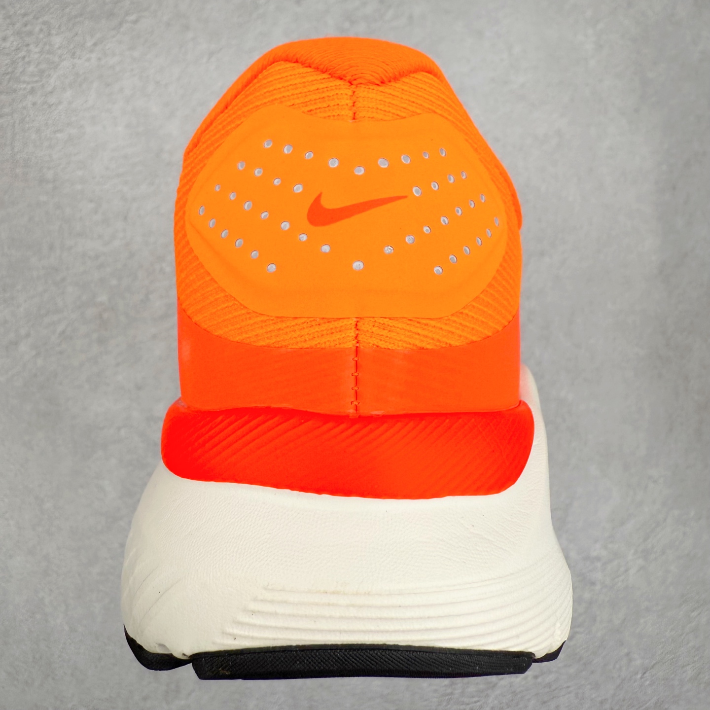 图片[8]-NK Zoom Structure 26 Light Armory 舒适百搭防滑耐磨 低帮 休闲跑步鞋 男女同款 实拍调校N版已经零色差零失真 百分百还原实物色彩所见即所得 不存在货不对板色差等低级问题 选购参考实物拍摄 不混卖不参货 只用心做好货严格选品 承诺混一赔十 尺码：36 36.5 37.5 38 38.5 39 40 40.5 41 42 42.5 43 44 44.5 45-选品中心