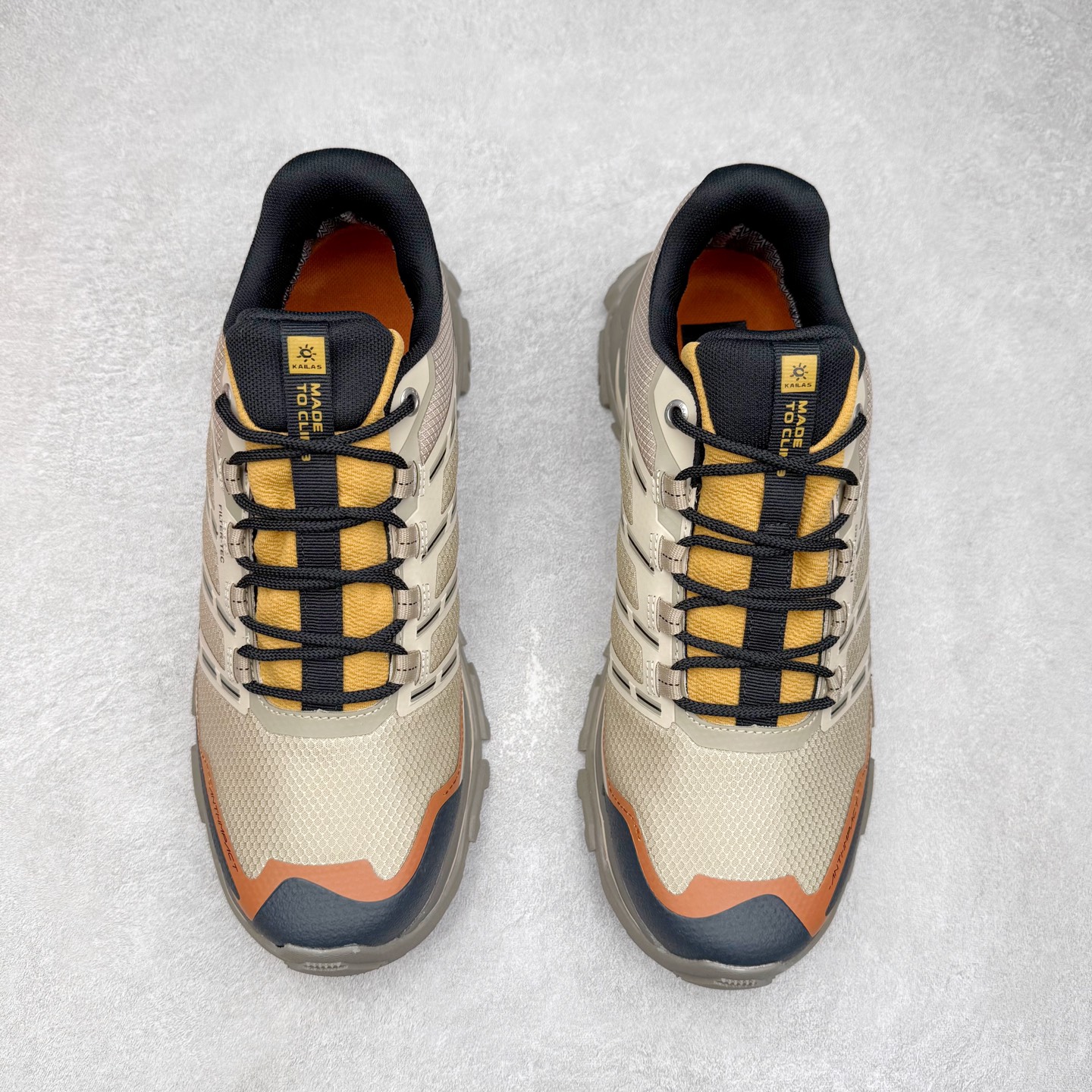 图片[2]-KAILAS 凯乐石远征5代 FLT 舒适简约经典登山 防滑耐磨防水低帮徒步鞋 KAILAS凯乐石品牌是全球三大全系攀登品牌之一，于2003年创立于中国广州，致力于为有攀登梦想的户外运动员及爱好者，研发制造功能性专业装备，满足他们在极限环境下安全舒适的需求，凯乐石专注于科技面料的开发及专业功能设计，产品线覆盖登山、攀岩、徒步、越野跑山、露营、旅行等多项户外运动，通过运动员的测试反馈，不断进化迭代，产品荣获国内外大奖71座，发明专利21个，更突破性的自主研发攀登器械，打造出中国的攀登硬实力。实拍调校N版已经零色差零失真 百分百还原实物色彩所见即所得 不存在货不对板色差等低级问题 选购参考实物拍摄 不混卖不参货 只用心做好货严格选品 承诺混一赔十 尺码：36 36.5 37.5 38 38.5 39 40 40.5 41 42 42.5 43 44 44.5 45-选品中心