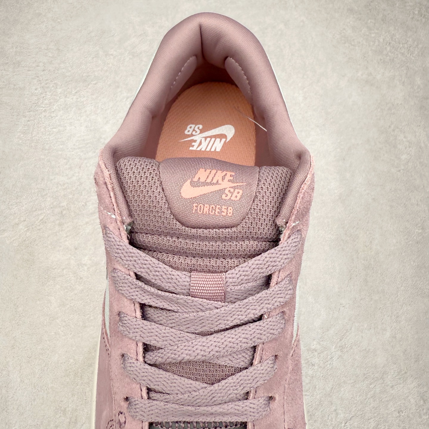 图片[5]-NK SB Force 58 空军58系列低帮休闲运动滑板板鞋 DV5477-010 鞋面由帆布和麂皮拼接 层次感丰富 搭配硫化外底 耐磨耐穿 鞋舌及中底后跟处饰有SB Logo 表明鞋款身份 采用包边设计 经久耐穿 硫化结构则有效提升灵活性 穿上这款全新推出的创意力作 助你耀动街头 尺码：36 36.5 37.5 38 38.5 39 40 40.5 41 42 42.5 43 44 45-选品中心