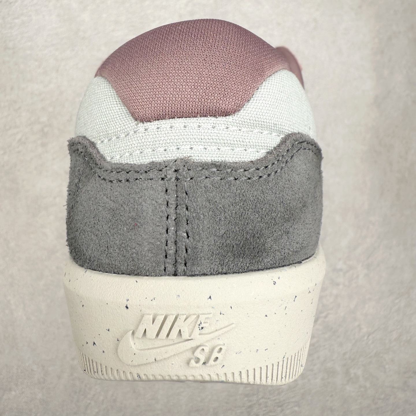 图片[8]-NK SB Force 58 空军58系列低帮休闲运动滑板板鞋 DV5477-010 鞋面由帆布和麂皮拼接 层次感丰富 搭配硫化外底 耐磨耐穿 鞋舌及中底后跟处饰有SB Logo 表明鞋款身份 采用包边设计 经久耐穿 硫化结构则有效提升灵活性 穿上这款全新推出的创意力作 助你耀动街头 尺码：36 36.5 37.5 38 38.5 39 40 40.5 41 42 42.5 43 44 45-选品中心