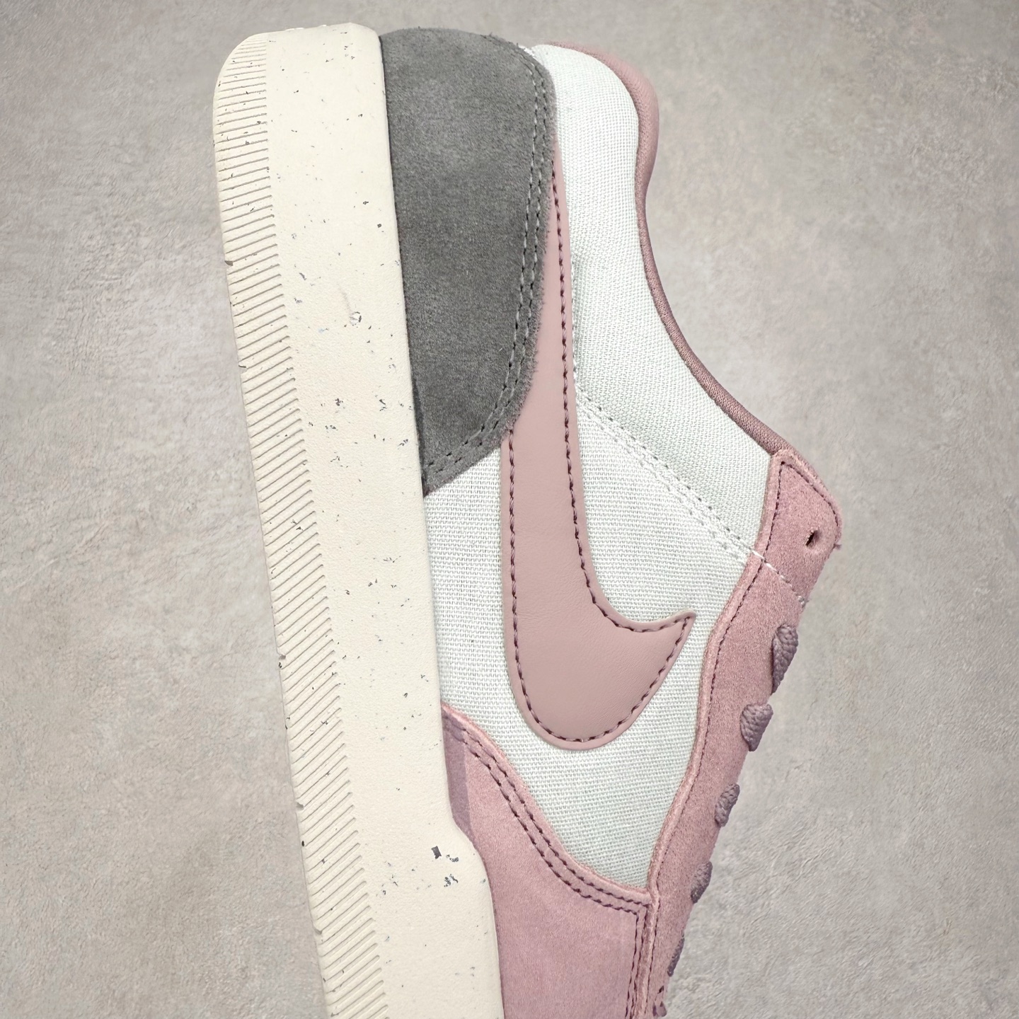 图片[6]-NK SB Force 58 空军58系列低帮休闲运动滑板板鞋 DV5477-010 鞋面由帆布和麂皮拼接 层次感丰富 搭配硫化外底 耐磨耐穿 鞋舌及中底后跟处饰有SB Logo 表明鞋款身份 采用包边设计 经久耐穿 硫化结构则有效提升灵活性 穿上这款全新推出的创意力作 助你耀动街头 尺码：36 36.5 37.5 38 38.5 39 40 40.5 41 42 42.5 43 44 45-选品中心