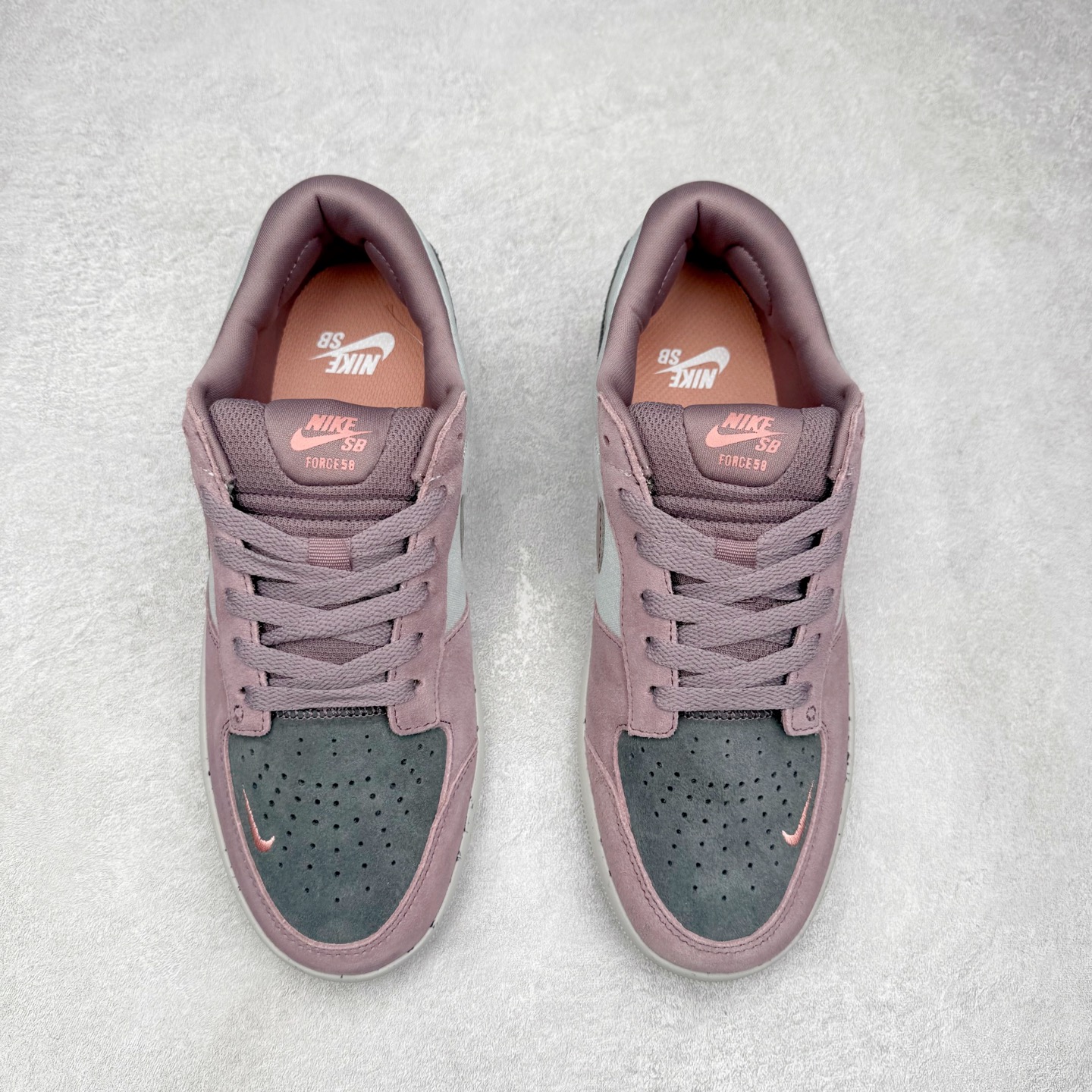 图片[2]-NK SB Force 58 空军58系列低帮休闲运动滑板板鞋 DV5477-010 鞋面由帆布和麂皮拼接 层次感丰富 搭配硫化外底 耐磨耐穿 鞋舌及中底后跟处饰有SB Logo 表明鞋款身份 采用包边设计 经久耐穿 硫化结构则有效提升灵活性 穿上这款全新推出的创意力作 助你耀动街头 尺码：36 36.5 37.5 38 38.5 39 40 40.5 41 42 42.5 43 44 45-选品中心