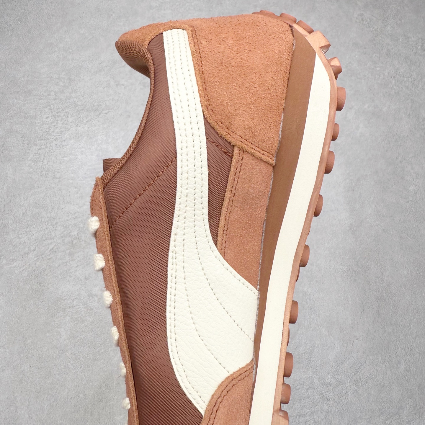 图片[7]-PUMA彪马 Easy Rider NYLON COOL 舒适百搭 耐磨 低帮 生活休闲鞋 男女同款 彪马（Puma）是全球著名的运动品牌，中文作彪马，意为美洲狮，由创始人鲁道夫•达斯勒（Rudolf Dassler）于1948年在德国建立了这个品牌，数十年来PUMA一直在运动界位居要角，近几年来更成功的结合运动、休闲，时尚为一体，跃升为年轻人最爱品牌之一。实拍调校N版已经零色差零失真 百分百还原实物色彩所见即所得 不存在货不对板色差等低级问题 选购参考实物拍摄 不混卖不参货 只用心做好货严格选品 承诺混一赔十 尺码：36 36.5 37.5 38 38.5 39 40 40.5 41 42 42.5 43 44 44.5 45-选品中心