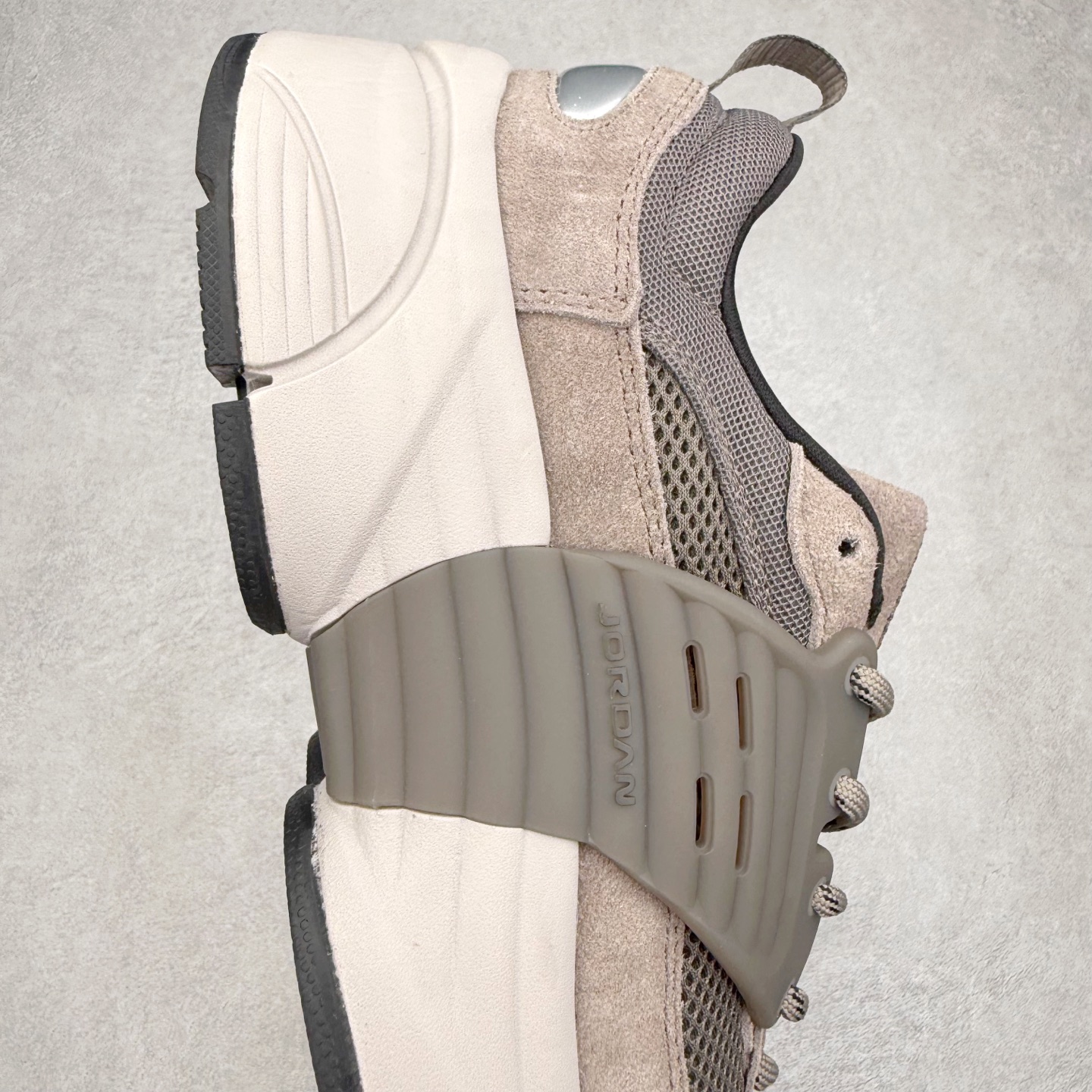 图片[6]-Jordan Trunner O/S AJ经典百搭透气生活休闲鞋 实拍调校N版已经零色差零失真 百分百还原实物色彩所见即所得 不存在货不对板色差等低级问题 选购参考实物拍摄 不混卖不参货 只用心做好货严格选品 承诺混一赔十 尺码：36 36.5 37.5 38 38.5 39 40 40.5 41 42 42.5 43 44 44.5 45-选品中心