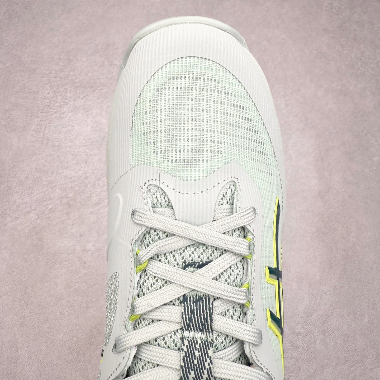 图片[4]-Asics NETBURNER BALLISTIC FF 4 亚瑟士舒适时尚潮流简约减震低帮训练鞋 DYNAWRAP 技术可提升稳定性 FLYTEFOAM 科技打造轻量缓冲组件 FLYTEFOAM Propel 技术鞋垫可提升吸震与回弹效果 TWISSTRUS 技术可提升速度与变向奔跑动作ASICSGRIP 科技可提升在球场上的抓地力 后足 GEL 缓冲科技可提供出色的避震效果AHAR 橡胶可提升耐用性 尺码：35 36 36.5 37 38 38.5 39 40 40.5 41 42 42.5 43 44 45-选品中心