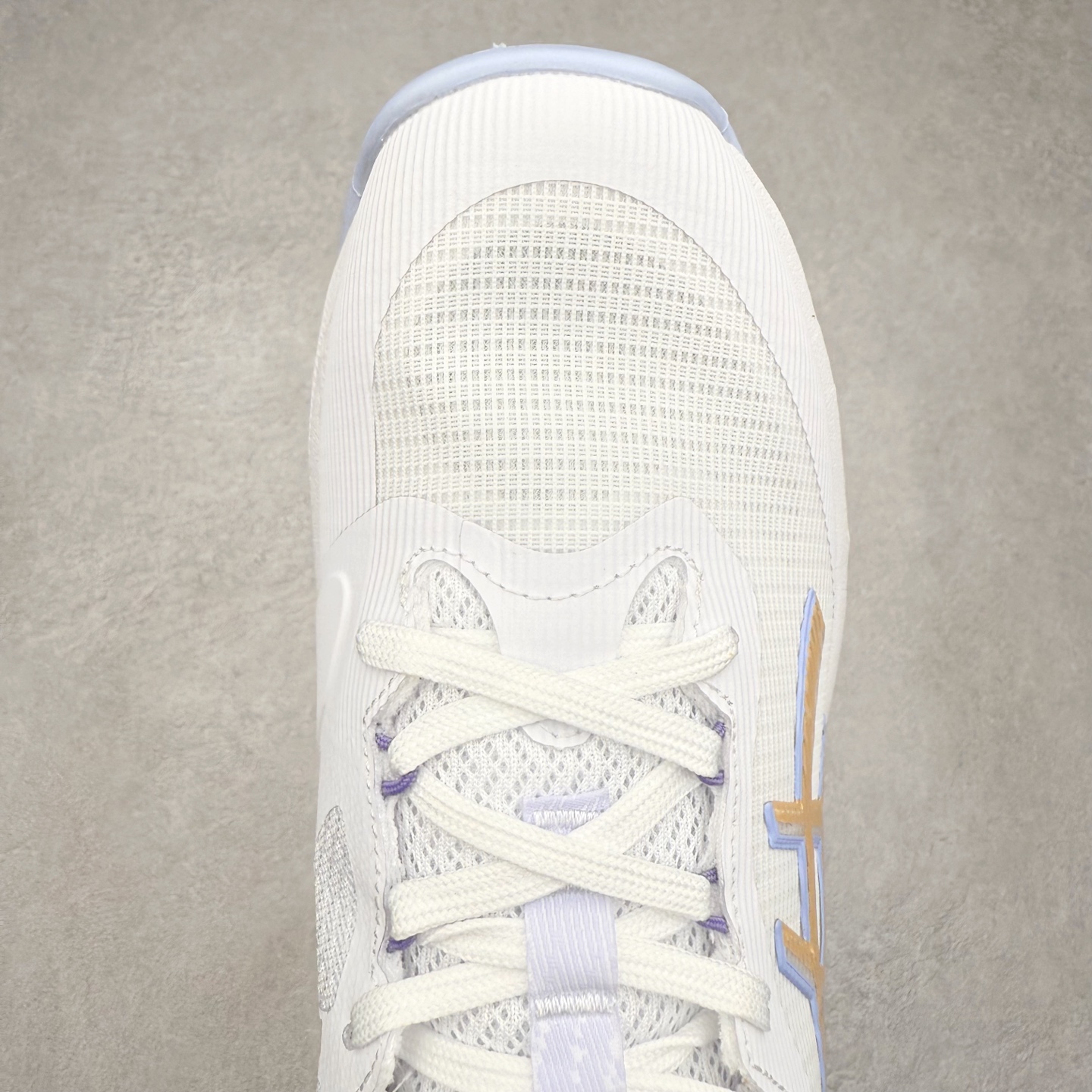 图片[4]-Asics NETBURNER BALLISTIC FF 4 亚瑟士舒适时尚潮流简约减震低帮训练鞋 DYNAWRAP 技术可提升稳定性 FLYTEFOAM 科技打造轻量缓冲组件 FLYTEFOAM Propel 技术鞋垫可提升吸震与回弹效果 TWISSTRUS 技术可提升速度与变向奔跑动作ASICSGRIP 科技可提升在球场上的抓地力 后足 GEL 缓冲科技可提供出色的避震效果AHAR 橡胶可提升耐用性 尺码：35 36 36.5 37 38 38.5 39 40 40.5 41 42 42.5 43 44 45-选品中心