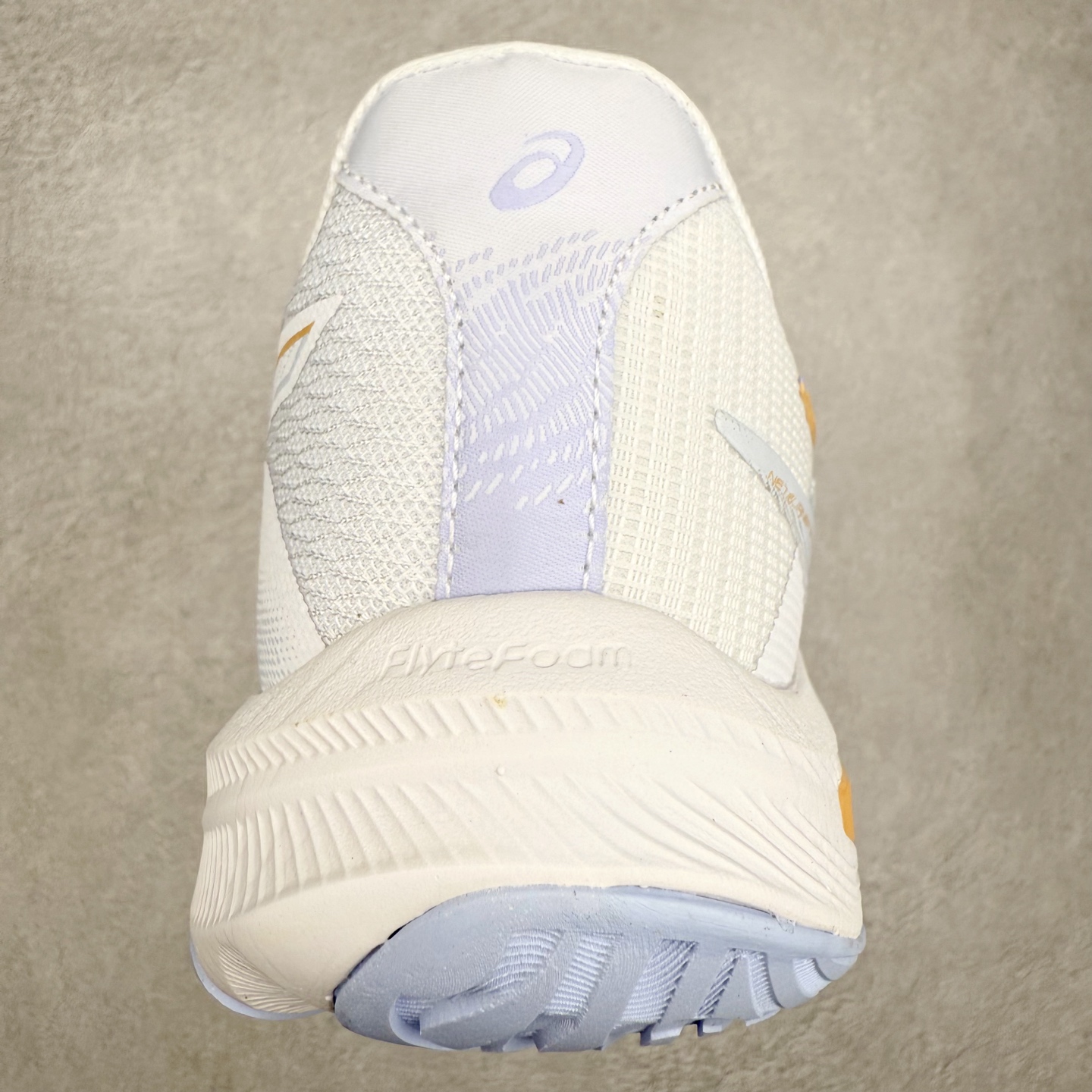 图片[8]-Asics NETBURNER BALLISTIC FF 4 亚瑟士舒适时尚潮流简约减震低帮训练鞋 DYNAWRAP 技术可提升稳定性 FLYTEFOAM 科技打造轻量缓冲组件 FLYTEFOAM Propel 技术鞋垫可提升吸震与回弹效果 TWISSTRUS 技术可提升速度与变向奔跑动作ASICSGRIP 科技可提升在球场上的抓地力 后足 GEL 缓冲科技可提供出色的避震效果AHAR 橡胶可提升耐用性 尺码：35 36 36.5 37 38 38.5 39 40 40.5 41 42 42.5 43 44 45-选品中心