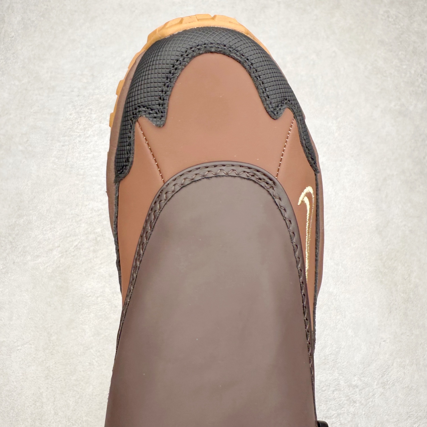 图片[4]-NK ACG Air Phassad 时尚舒适防滑透气低帮户外功能鞋 男女同款 全新来袭 该款沿袭前代高帮版型的设计传统 轻盈鞋面结合灵巧的脚踝包裹设计 为双足打造出一体化的舒适脚感 助力轻松畅行 中底融入柔软的React泡棉与Vaporfiy 科技 让你在岩石小径徒步时也像行走在都市般轻松舒适 粘性橡胶大底铸就了攀岩级别的出众抓地力 助你从容面对各种环境挑战 尺码：36 36.5 37.5 38 38.5 39 40 40.5 41 42 42.5 43 44 44.5 45 46-选品中心