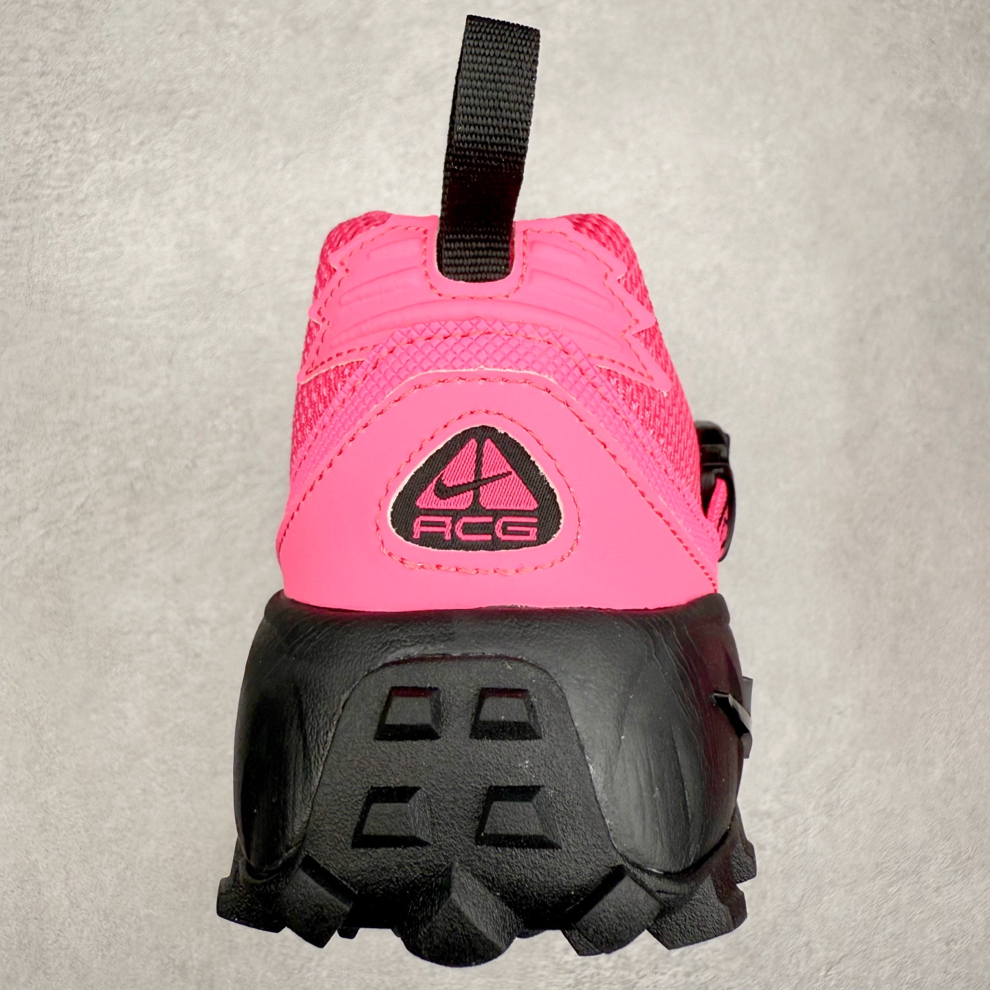 图片[8]-NK ACG Air Phassad 时尚舒适防滑透气低帮户外功能鞋 男女同款 全新来袭 该款沿袭前代高帮版型的设计传统 轻盈鞋面结合灵巧的脚踝包裹设计 为双足打造出一体化的舒适脚感 助力轻松畅行 中底融入柔软的React泡棉与Vaporfiy 科技 让你在岩石小径徒步时也像行走在都市般轻松舒适 粘性橡胶大底铸就了攀岩级别的出众抓地力 助你从容面对各种环境挑战 尺码：36 36.5 37.5 38 38.5 39 40 40.5 41 42 42.5 43 44 44.5 45 46-选品中心