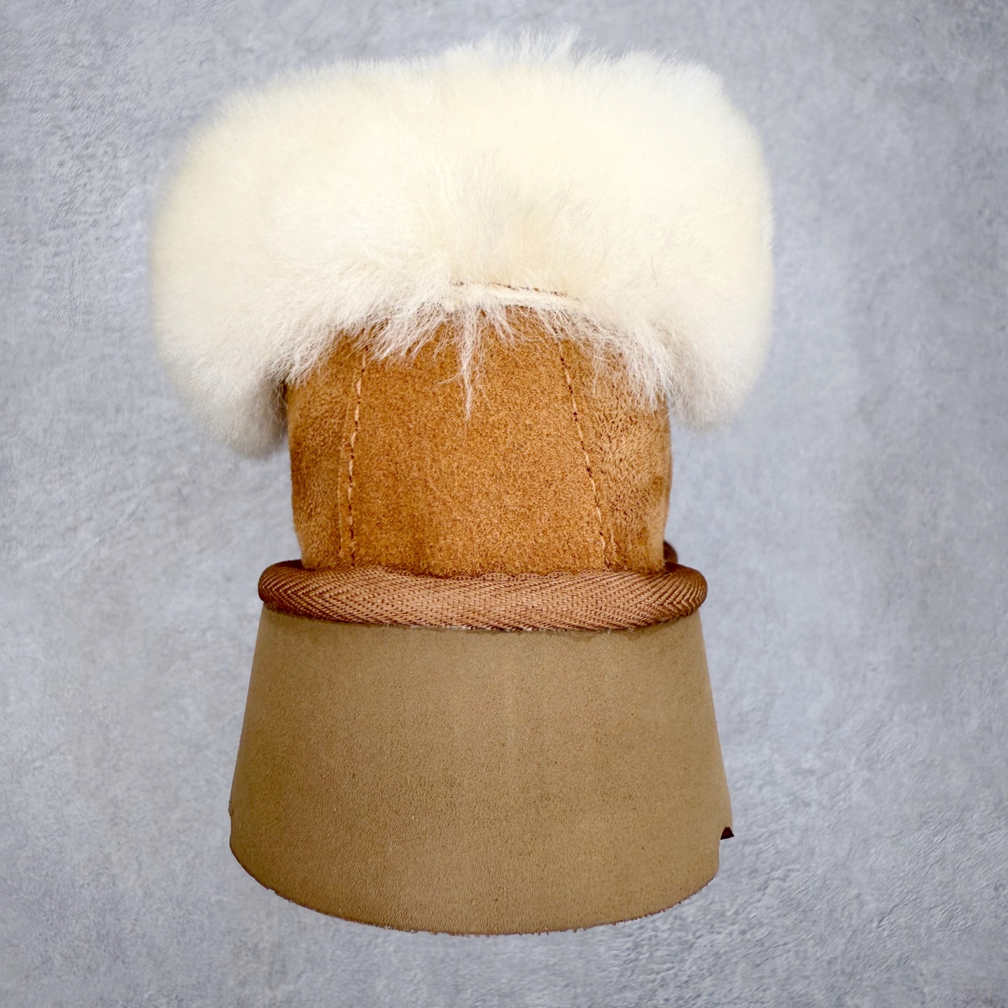 图片[8]-＃GX UGG 4810H 塔次特厚底秋冬羊皮毛一体雪地靴 全鞋采用ZP同厂 隆丰A级澳洲进口羊皮毛一体 品牌代工厂生产线 完全遵循ZP工艺流程 代工厂原厂版师 秉承无原鞋不开发选择 注重每一处细节 市面最正版型 TREADLITE\\\”轻翼\\\”科技外底 轻便/耐用/柔韧/桩型【售后郑重承诺】一个月内若出现重大脱胶/断底等质量问题 直接为您换新！尺码：35 36 37 38 39 40-选品中心