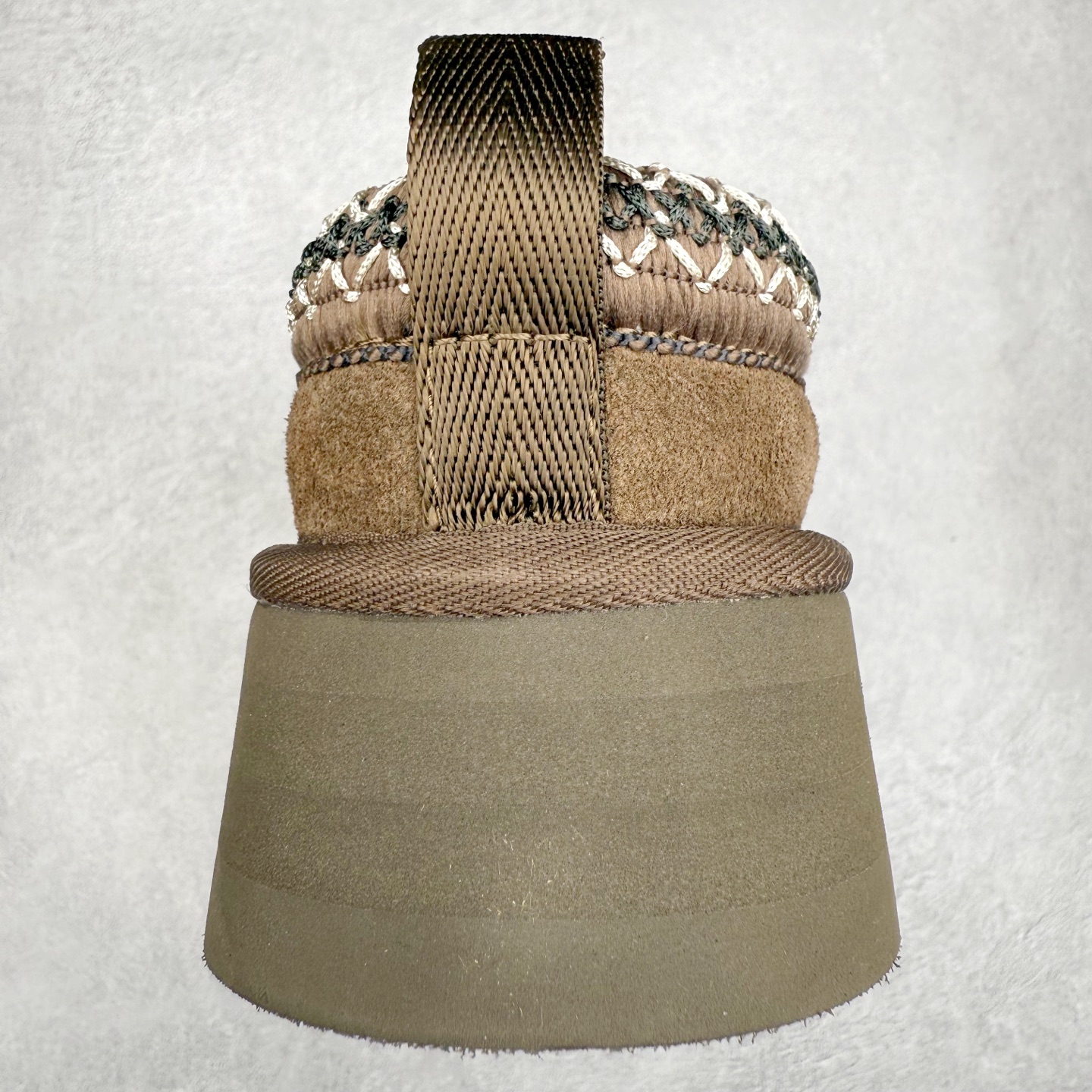 图片[8]-＃GX UGG 2553 经典秋冬羊皮毛一体雪地靴 全鞋采用ZP同厂 隆丰A级澳洲进口羊皮毛一体 品牌代工厂生产线 完全遵循ZP工艺流程 代工厂原厂版师 秉承无原鞋不开发选择 注重每一处细节 市面最正版型 TREADLITE\\\”轻翼\\\”科技外底 轻便/耐用/柔韧/桩型【售后郑重承诺】一个月内若出现重大脱胶/断底等质量问题 直接为您换新！尺码：35 36 37 38 39 40-选品中心