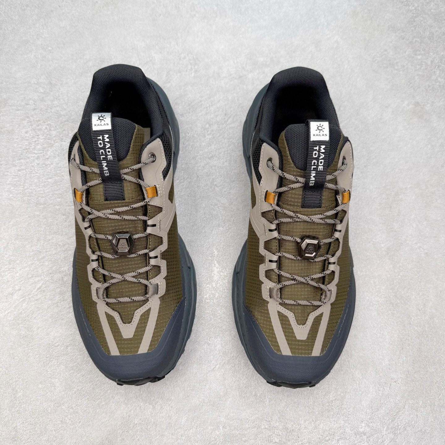 图片[2]-凯乐石 KAILAS 山行2代 GTX 25款舒适缓冲徒步 织物TPU减震防滑透气包裹性轻便低帮超强抓地力越野跑步鞋 KAILAS凯乐石品牌是全球三大全系攀登品牌之一，于2003年创立于中国广州，致力于为有攀登梦想的户外运动员及爱好者，研发制造功能性专业装备，满足他们在极限环境下安全舒适的需求，凯乐石专注于科技面料的开发及专业功能设计，产品线覆盖登山、攀岩、徒步、越野跑山、露营、旅行等多项户外运动，通过运动员的测试反馈，不断进化迭代，产品荣获国内外大奖71座，发明专利21个，更突破性的自主研发攀登器械，打造出中国的攀登硬实力。实拍调校N版已经零色差零失真 百分百还原实物色彩所见即所得 不存在货不对板色差等低级问题 选购参考实物拍摄 不混卖不参货 只用心做好货严格选品 承诺混一赔十 尺码：36 36.5 37.5 38 38.5 39 40 40.5 41 42 42.5 43 44 44.5 45-选品中心