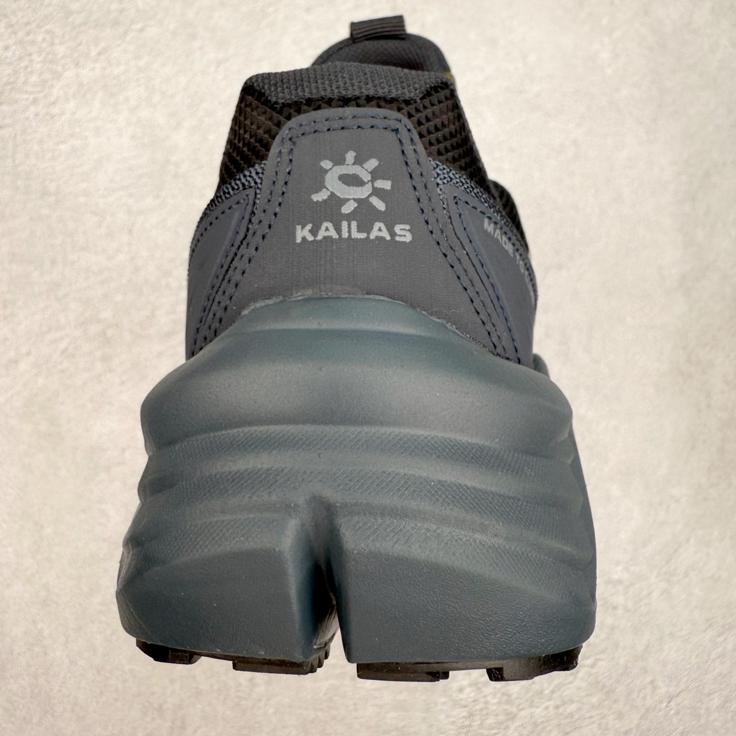 图片[8]-凯乐石 KAILAS 山行2代 GTX 25款舒适缓冲徒步 织物TPU减震防滑透气包裹性轻便低帮超强抓地力越野跑步鞋 KAILAS凯乐石品牌是全球三大全系攀登品牌之一，于2003年创立于中国广州，致力于为有攀登梦想的户外运动员及爱好者，研发制造功能性专业装备，满足他们在极限环境下安全舒适的需求，凯乐石专注于科技面料的开发及专业功能设计，产品线覆盖登山、攀岩、徒步、越野跑山、露营、旅行等多项户外运动，通过运动员的测试反馈，不断进化迭代，产品荣获国内外大奖71座，发明专利21个，更突破性的自主研发攀登器械，打造出中国的攀登硬实力。实拍调校N版已经零色差零失真 百分百还原实物色彩所见即所得 不存在货不对板色差等低级问题 选购参考实物拍摄 不混卖不参货 只用心做好货严格选品 承诺混一赔十 尺码：36 36.5 37.5 38 38.5 39 40 40.5 41 42 42.5 43 44 44.5 45-选品中心