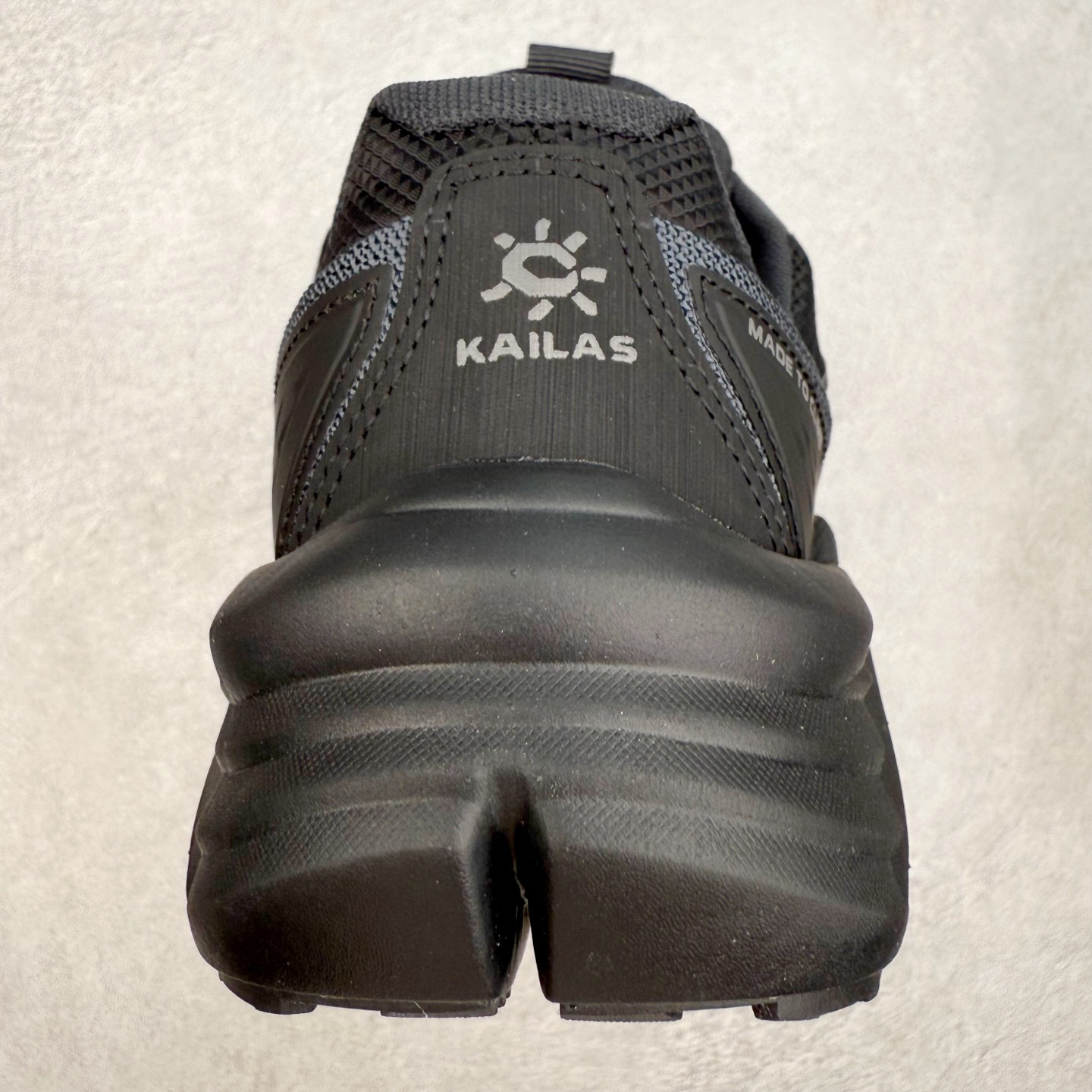 图片[8]-凯乐石 KAILAS 山行2代 GTX 25款舒适缓冲徒步 织物TPU减震防滑透气包裹性轻便低帮超强抓地力越野跑步鞋 KAILAS凯乐石品牌是全球三大全系攀登品牌之一，于2003年创立于中国广州，致力于为有攀登梦想的户外运动员及爱好者，研发制造功能性专业装备，满足他们在极限环境下安全舒适的需求，凯乐石专注于科技面料的开发及专业功能设计，产品线覆盖登山、攀岩、徒步、越野跑山、露营、旅行等多项户外运动，通过运动员的测试反馈，不断进化迭代，产品荣获国内外大奖71座，发明专利21个，更突破性的自主研发攀登器械，打造出中国的攀登硬实力。实拍调校N版已经零色差零失真 百分百还原实物色彩所见即所得 不存在货不对板色差等低级问题 选购参考实物拍摄 不混卖不参货 只用心做好货严格选品 承诺混一赔十 尺码：36 36.5 37.5 38 38.5 39 40 40.5 41 42 42.5 43 44 44.5 45-选品中心