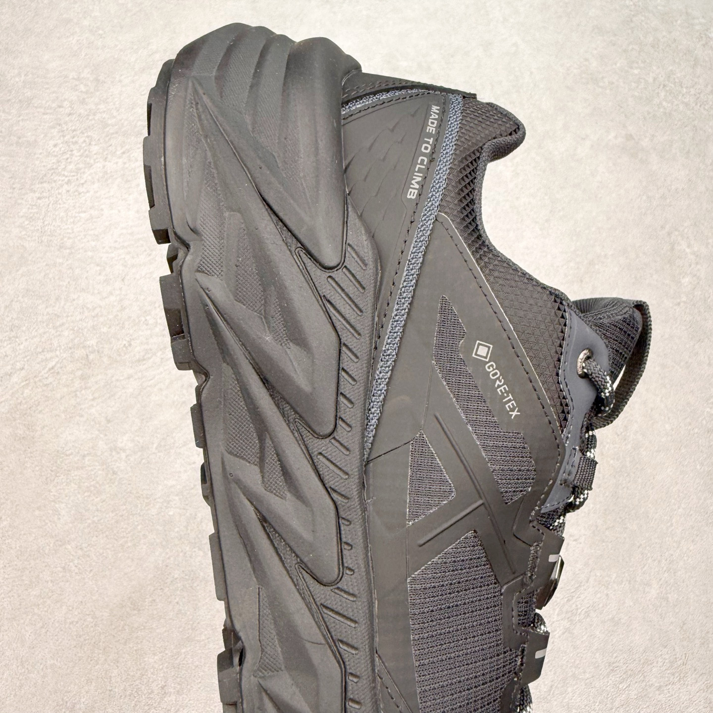 图片[6]-凯乐石 KAILAS 山行2代 GTX 25款舒适缓冲徒步 织物TPU减震防滑透气包裹性轻便低帮超强抓地力越野跑步鞋 KAILAS凯乐石品牌是全球三大全系攀登品牌之一，于2003年创立于中国广州，致力于为有攀登梦想的户外运动员及爱好者，研发制造功能性专业装备，满足他们在极限环境下安全舒适的需求，凯乐石专注于科技面料的开发及专业功能设计，产品线覆盖登山、攀岩、徒步、越野跑山、露营、旅行等多项户外运动，通过运动员的测试反馈，不断进化迭代，产品荣获国内外大奖71座，发明专利21个，更突破性的自主研发攀登器械，打造出中国的攀登硬实力。实拍调校N版已经零色差零失真 百分百还原实物色彩所见即所得 不存在货不对板色差等低级问题 选购参考实物拍摄 不混卖不参货 只用心做好货严格选品 承诺混一赔十 尺码：36 36.5 37.5 38 38.5 39 40 40.5 41 42 42.5 43 44 44.5 45-选品中心