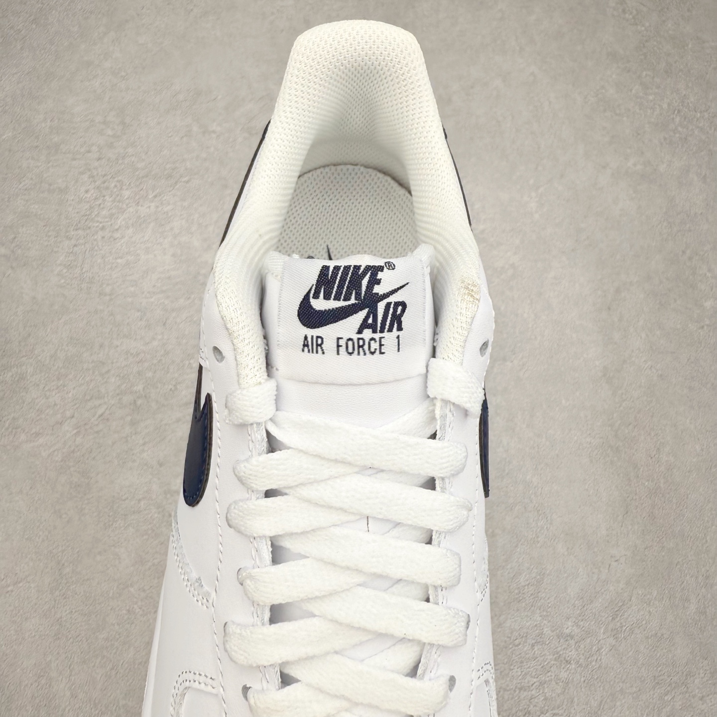 图片[5]-NK Air Force 1´07 Low 空军一号低帮百搭休闲运动板鞋 FJ4146-119 柔软、弹性十足的缓震性能和出色的中底设计 横跨复古与现代的外型结合 造就出风靡全球 三十多年的Force 1 直到今天还深受青睐 实拍调校N版已经零色差零失真 百分百还原实物色彩所见即所得 不存在货不对板色差等低级问题 选购参考实物拍摄 不混卖不参货 只用心做好货严格选品 承诺混一赔十 尺码：36 36.5 37.5 38 38.5 39 40 40.5 41 42 42.5 43 44 44.5 45-选品中心