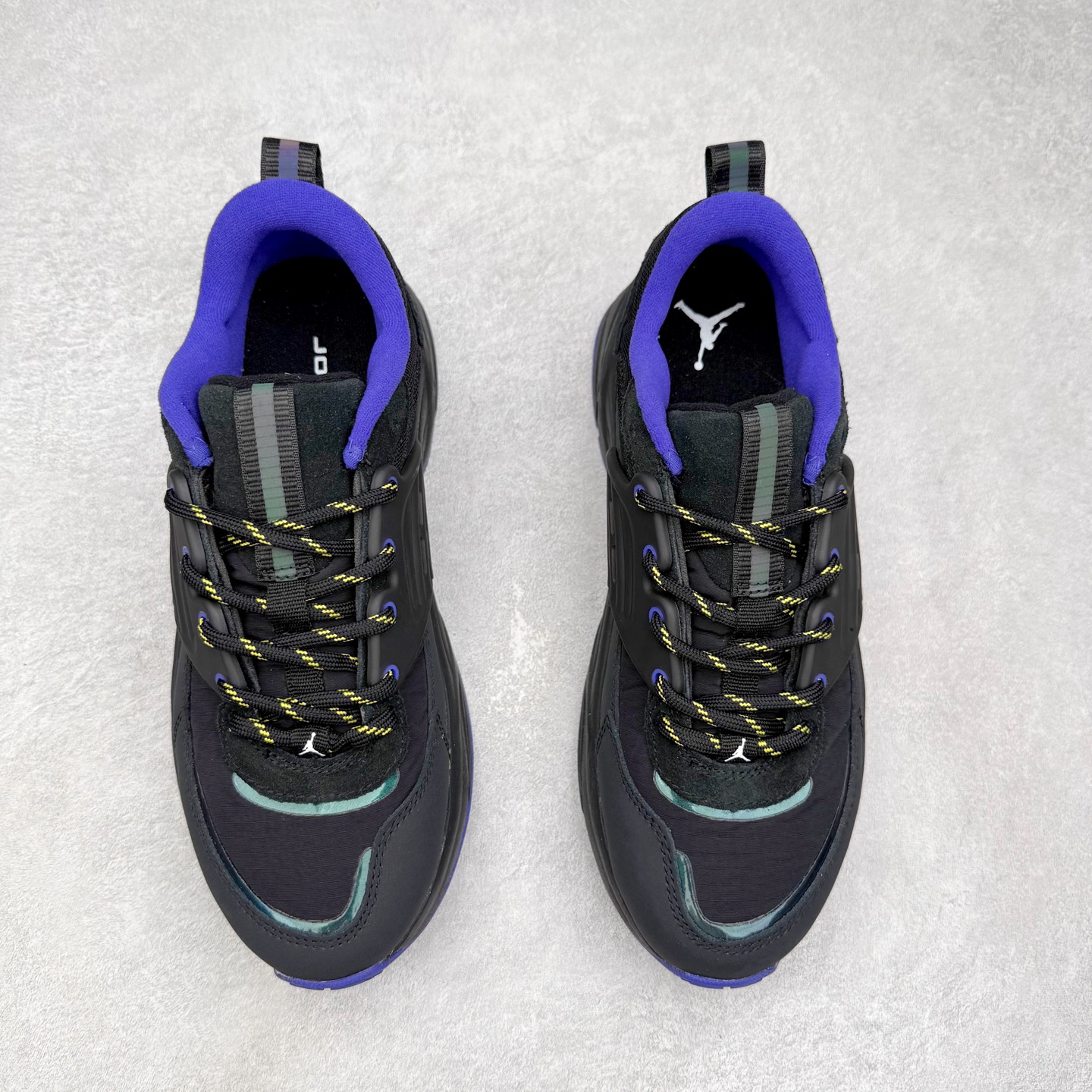 图片[2]-Jordan Trunner O/S AJ经典百搭透气生活休闲鞋 实拍调校N版已经零色差零失真 百分百还原实物色彩所见即所得 不存在货不对板色差等低级问题 选购参考实物拍摄 不混卖不参货 只用心做好货严格选品 承诺混一赔十 尺码：36 36.5 37.5 38 38.5 39 40 40.5 41 42 42.5 43 44 44.5 45-选品中心