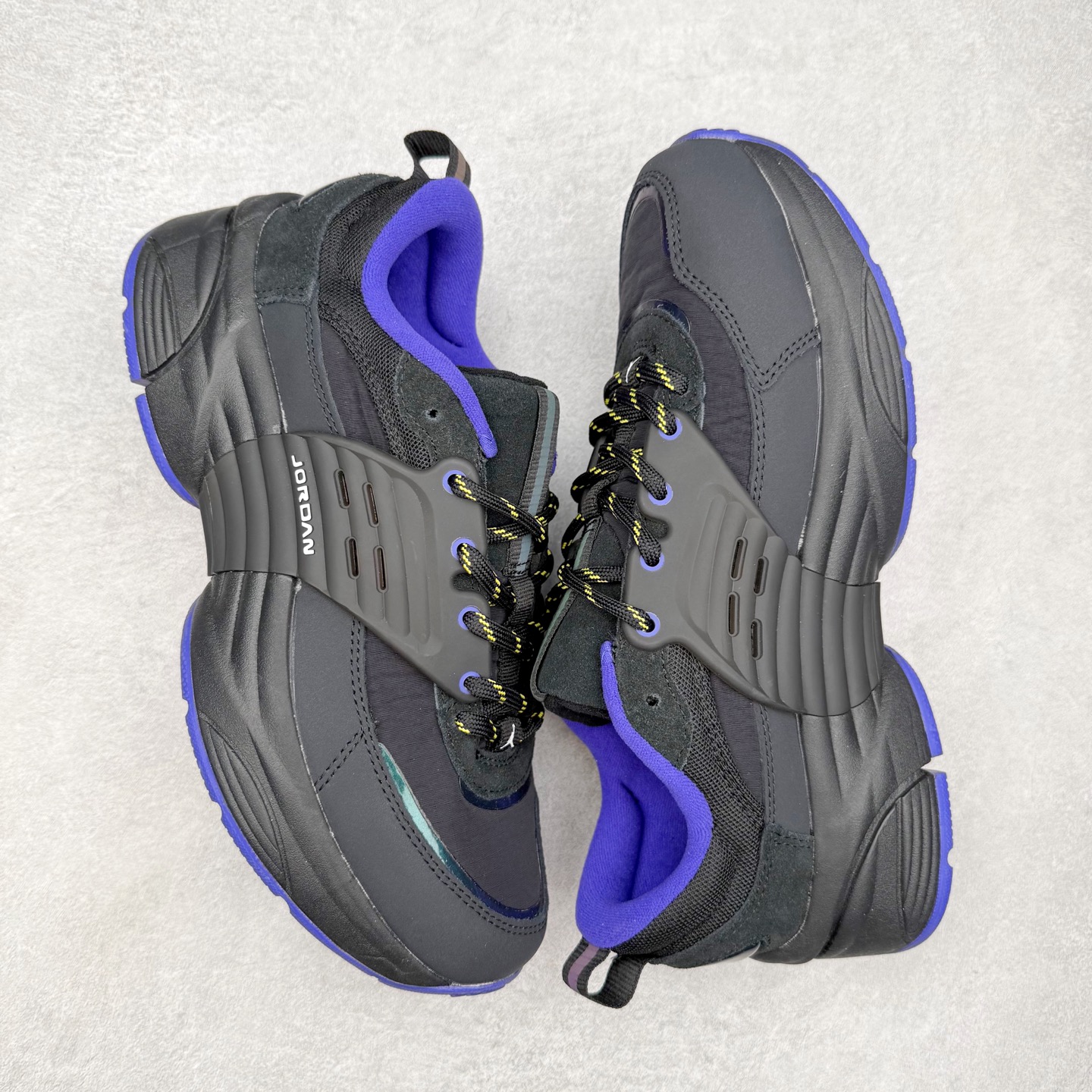 图片[3]-Jordan Trunner O/S AJ经典百搭透气生活休闲鞋 实拍调校N版已经零色差零失真 百分百还原实物色彩所见即所得 不存在货不对板色差等低级问题 选购参考实物拍摄 不混卖不参货 只用心做好货严格选品 承诺混一赔十 尺码：36 36.5 37.5 38 38.5 39 40 40.5 41 42 42.5 43 44 44.5 45-选品中心