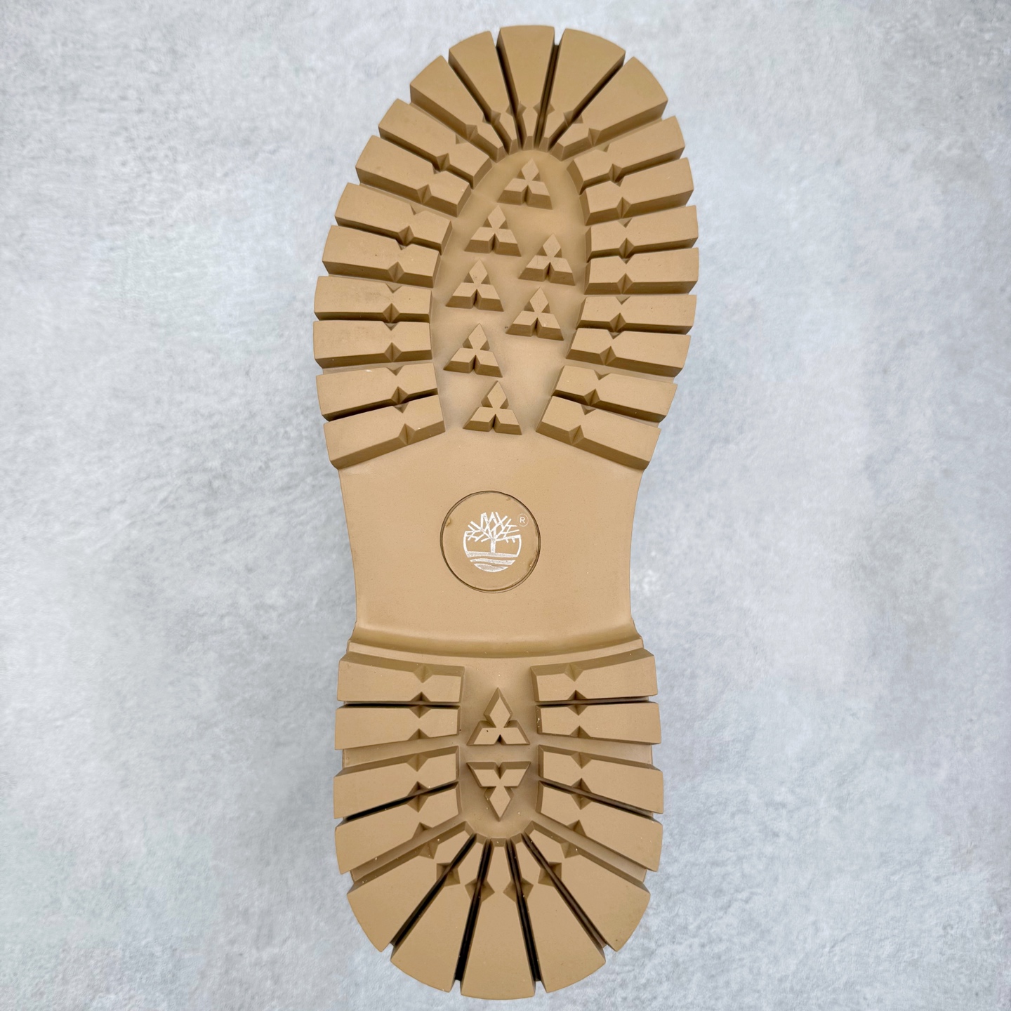 图片[9]-Timberland添柏岚/天伯伦户外中帮休闲大黄靴系列 广东大厂品质 原盒原包装 面料采用意大利🇮🇹顶级磨砂细纹牛皮 搭配防臭防腐真皮乳胶鞋垫 给您完美的穿着体验 质量考究耐穿 型男必备 专治不帅 高品质脚感一流 尺码：38 39 40 41 42 43 44（皮鞋码）-选品中心