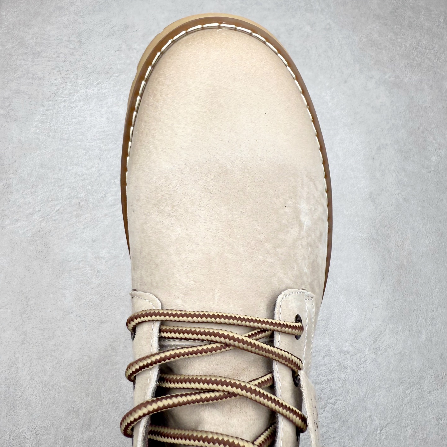 图片[4]-Timberland添柏岚/天伯伦户外中帮休闲大黄靴系列 广东大厂品质 原盒原包装 面料采用意大利🇮🇹顶级磨砂细纹牛皮 搭配防臭防腐真皮乳胶鞋垫 给您完美的穿着体验 质量考究耐穿 型男必备 专治不帅 高品质脚感一流 尺码：38 39 40 41 42 43 44（皮鞋码）-选品中心