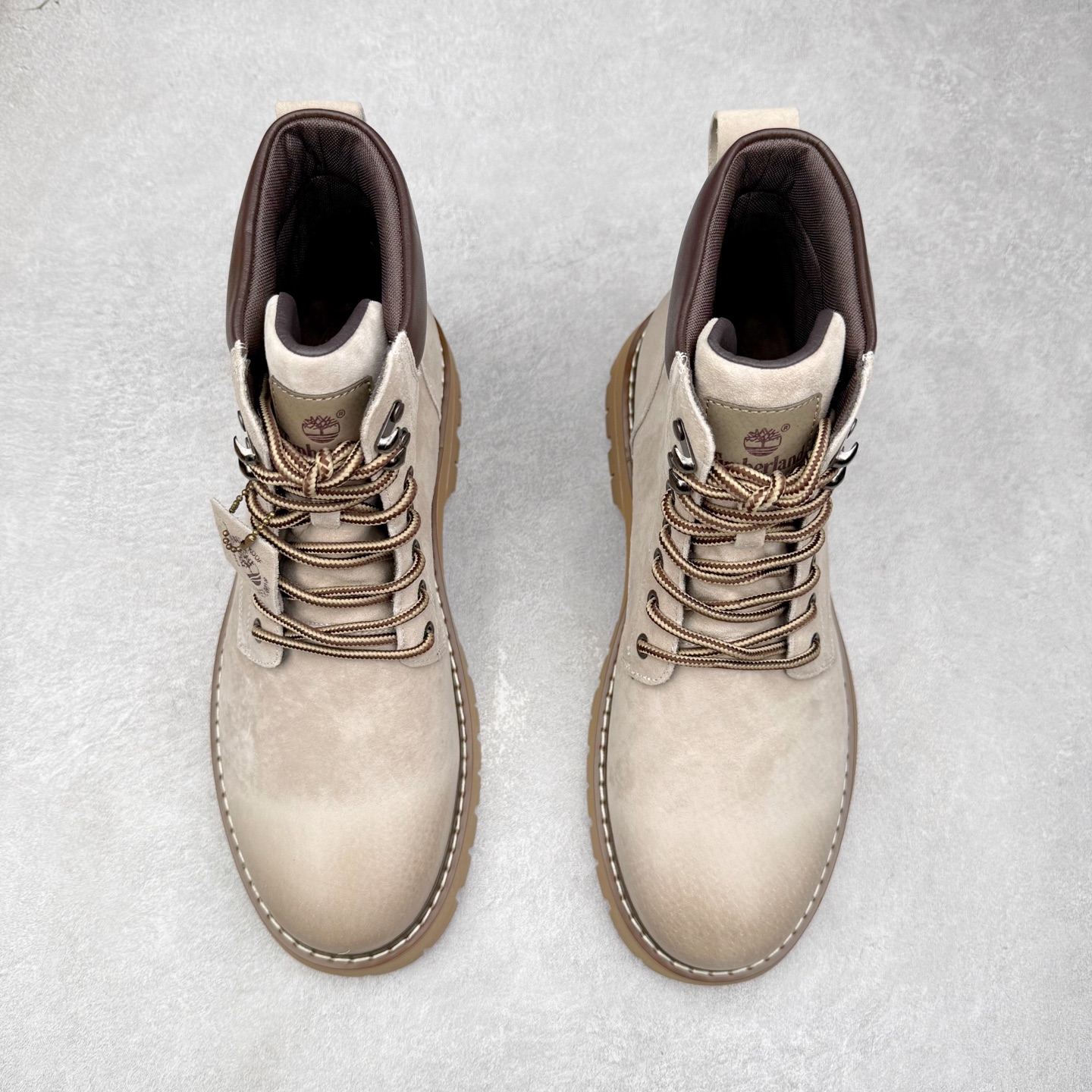 图片[2]-Timberland添柏岚/天伯伦户外中帮休闲大黄靴系列 广东大厂品质 原盒原包装 面料采用意大利🇮🇹顶级磨砂细纹牛皮 搭配防臭防腐真皮乳胶鞋垫 给您完美的穿着体验 质量考究耐穿 型男必备 专治不帅 高品质脚感一流 尺码：38 39 40 41 42 43 44（皮鞋码）-选品中心