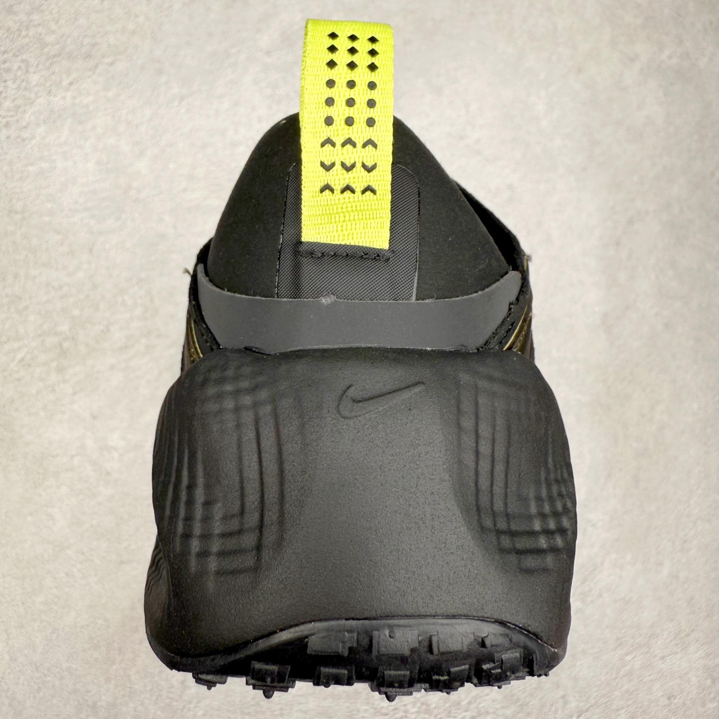 图片[8]-HYEIN SEO x NK Ava Rover 百搭舒适耐磨低帮跑步鞋 男女同款 流线型轮廓，通过轻薄物料鞋面结合 TPU 网格状支撑示人，增厚的中底材质选用 ReactX 加持，华夫外底收尾。鞋垫与后跟鞋提，克制点缀 Hyein Seo 字样。鞋垫与鞋提则采用菱形格纹的变化元素呈现。实拍调校N版已经零色差零失真 百分百还原实物色彩所见即所得 不存在货不对板色差等低级问题 选购参考实物拍摄 不混卖不参货 只用心做好货严格选品 承诺混一赔十 尺码：36 36.5 37.5 38 38.5 39 40 40.5 41 42 42.5 43 44 44.5 45-选品中心