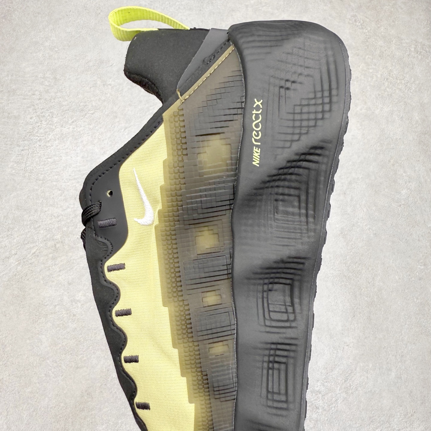 图片[7]-HYEIN SEO x NK Ava Rover 百搭舒适耐磨低帮跑步鞋 男女同款 流线型轮廓，通过轻薄物料鞋面结合 TPU 网格状支撑示人，增厚的中底材质选用 ReactX 加持，华夫外底收尾。鞋垫与后跟鞋提，克制点缀 Hyein Seo 字样。鞋垫与鞋提则采用菱形格纹的变化元素呈现。实拍调校N版已经零色差零失真 百分百还原实物色彩所见即所得 不存在货不对板色差等低级问题 选购参考实物拍摄 不混卖不参货 只用心做好货严格选品 承诺混一赔十 尺码：36 36.5 37.5 38 38.5 39 40 40.5 41 42 42.5 43 44 44.5 45-选品中心