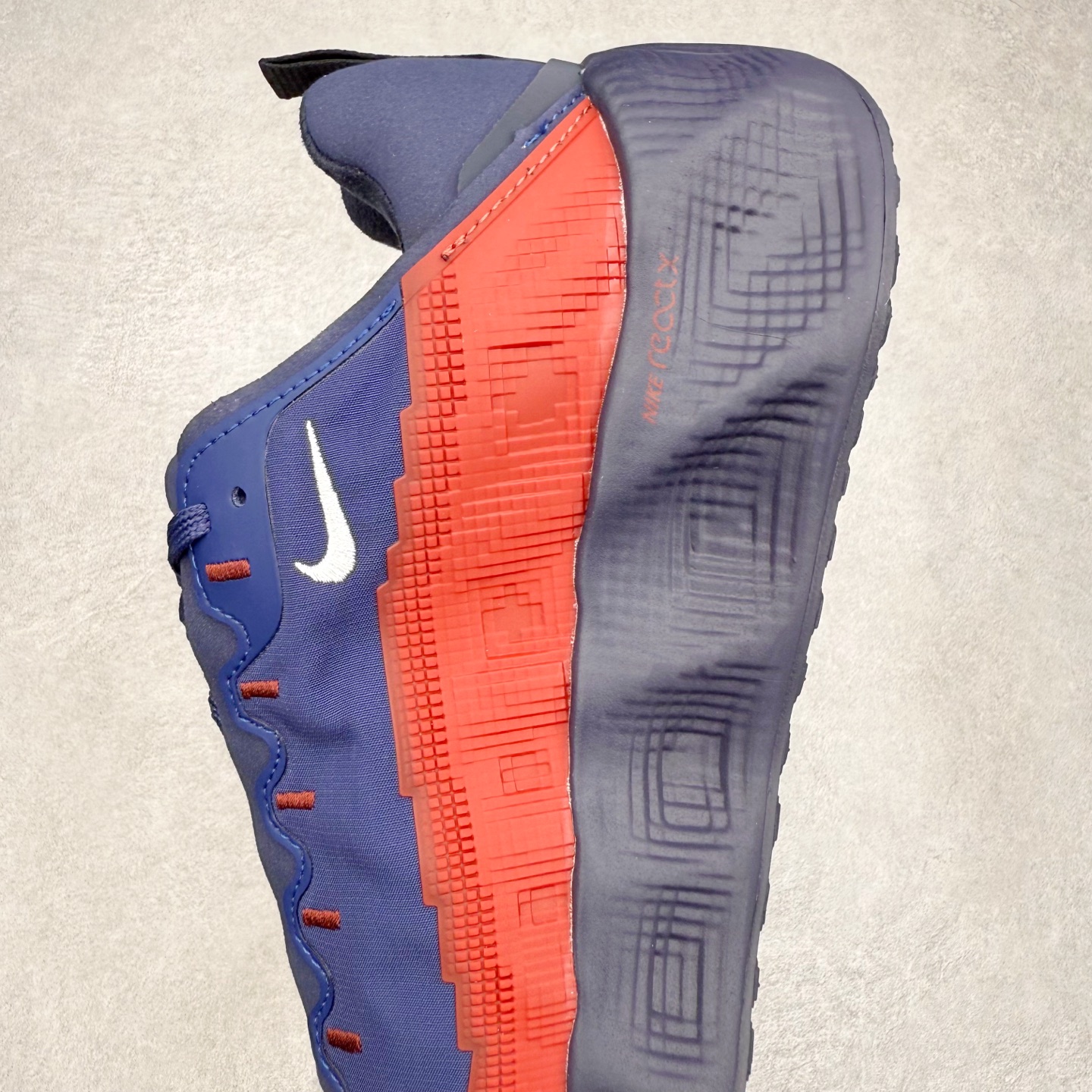 图片[7]-HYEIN SEO x NK Ava Rover 百搭舒适耐磨低帮跑步鞋 男女同款 流线型轮廓，通过轻薄物料鞋面结合 TPU 网格状支撑示人，增厚的中底材质选用 ReactX 加持，华夫外底收尾。鞋垫与后跟鞋提，克制点缀 Hyein Seo 字样。鞋垫与鞋提则采用菱形格纹的变化元素呈现。实拍调校N版已经零色差零失真 百分百还原实物色彩所见即所得 不存在货不对板色差等低级问题 选购参考实物拍摄 不混卖不参货 只用心做好货严格选品 承诺混一赔十 尺码：36 36.5 37.5 38 38.5 39 40 40.5 41 42 42.5 43 44 44.5 45-选品中心