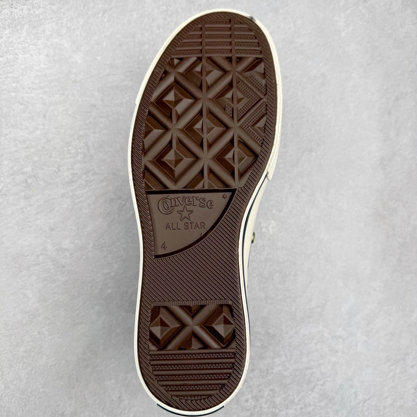 图片[9]-冬季新款 金扣皮加毛出货 Converse Chuck 1970s 加毛款 鞋面采用防水皮革面搭配金色鞋眼扣和毛绒内衬 双倍温暖加持 寒冷瞬时\\\”解冻″ 经典70s外观点缀精致复古金标 颜色：A12443C 米黄 货号：A12444C 黑色 尺码：35 36 36.5 37 37.5 38 39 39.5 40 41 41.5 42 42.5 43 44-选品中心