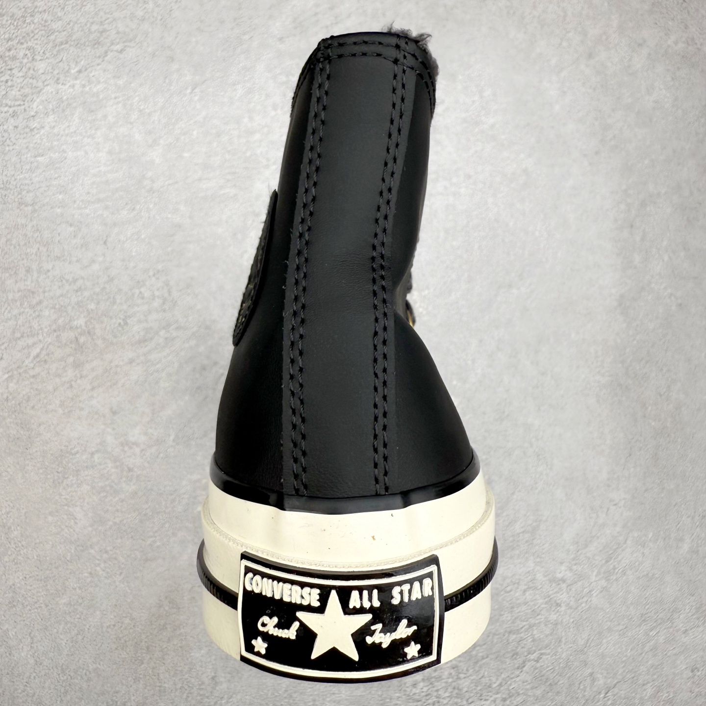 图片[8]-冬季新款 金扣皮加毛出货 Converse Chuck 1970s 加毛款 鞋面采用防水皮革面搭配金色鞋眼扣和毛绒内衬 双倍温暖加持 寒冷瞬时\\\”解冻″ 经典70s外观点缀精致复古金标 颜色：A12443C 米黄 货号：A12444C 黑色 尺码：35 36 36.5 37 37.5 38 39 39.5 40 41 41.5 42 42.5 43 44-选品中心