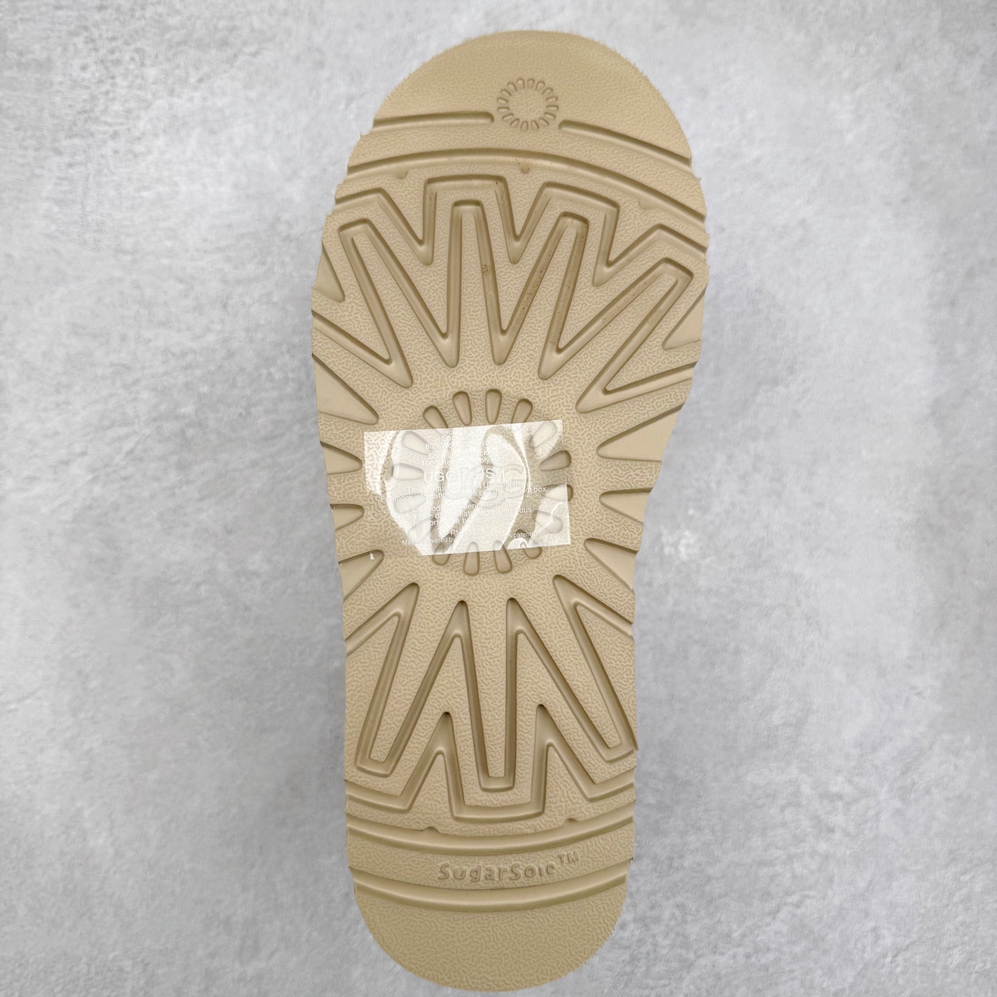 图片[9]-＃GX UGG 2553 民族风半拖秋冬羊皮毛一体雪地靴 全鞋采用ZP同厂 隆丰A级澳洲进口羊皮毛一体 品牌代工厂生产线 完全遵循ZP工艺流程 代工厂原厂版师 秉承无原鞋不开发选择 注重每一处细节 市面最正版型 TREADLITE\\\”轻翼\\\”科技外底 轻便/耐用/柔韧/桩型【售后郑重承诺】一个月内若出现重大脱胶/断底等质量问题 直接为您换新！尺码：35 36 37 38 39 40-选品中心