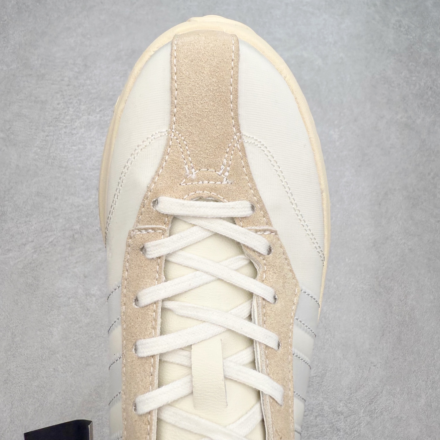 图片[4]-Y-3 皮革绒面革 百搭时尚 防滑 低帮 生活休闲鞋 男女同款 实拍调校N版已经零色差零失真 百分百还原实物色彩所见即所得 不存在货不对板色差等低级问题 选购参考实物拍摄 不混卖不参货 只用心做好货严格选品 承诺混一赔十 尺码：36 36.5 37.5 38 38.5 39 40 40.5 41 42 42.5 43 44 44.5 45-选品中心