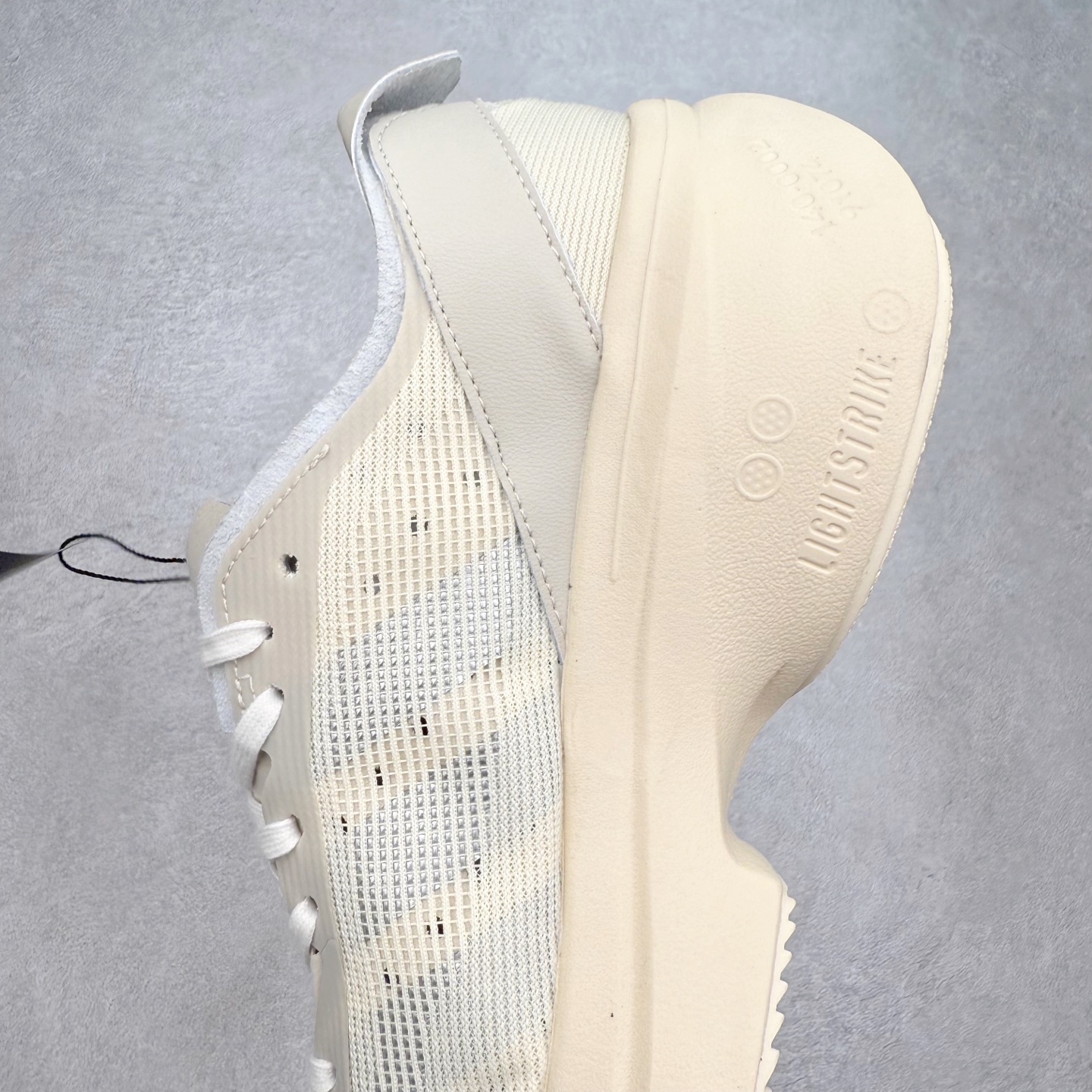 图片[7]-Y-3 皮革绒面革 百搭时尚 防滑 低帮 生活休闲鞋 男女同款 实拍调校N版已经零色差零失真 百分百还原实物色彩所见即所得 不存在货不对板色差等低级问题 选购参考实物拍摄 不混卖不参货 只用心做好货严格选品 承诺混一赔十 尺码：36 36.5 37.5 38 38.5 39 40 40.5 41 42 42.5 43 44 44.5 45-选品中心