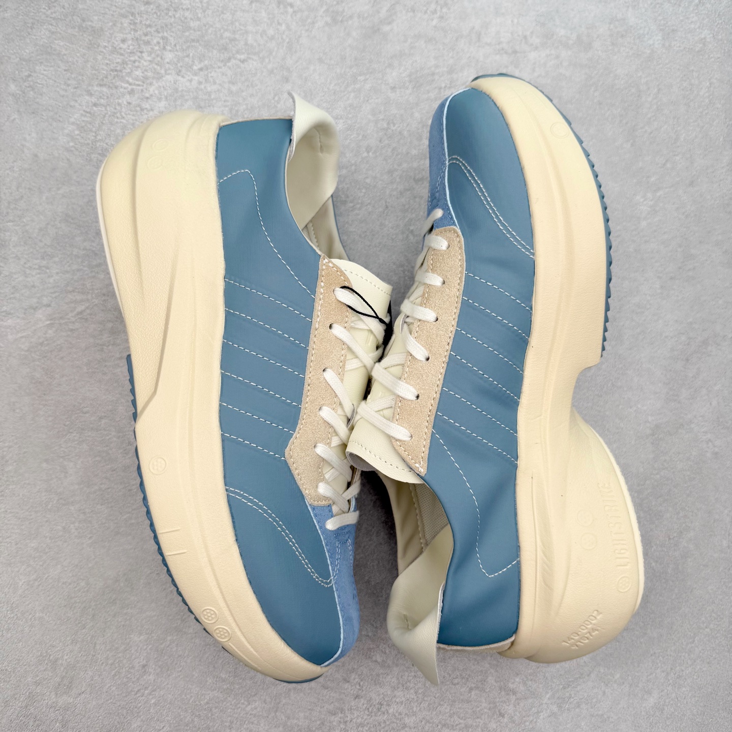 图片[3]-Y-3 皮革绒面革 百搭时尚 防滑 低帮 生活休闲鞋 男女同款 实拍调校N版已经零色差零失真 百分百还原实物色彩所见即所得 不存在货不对板色差等低级问题 选购参考实物拍摄 不混卖不参货 只用心做好货严格选品 承诺混一赔十 尺码：36 36.5 37.5 38 38.5 39 40 40.5 41 42 42.5 43 44 44.5 45-选品中心