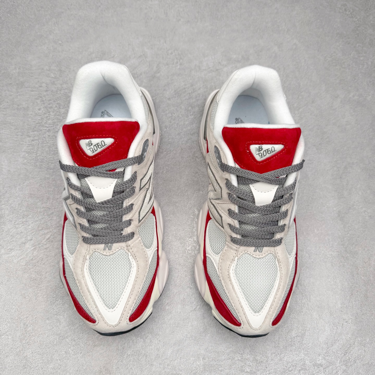 图片[2]-＃TG纯原特价福利 New Balance NB9060系列 新百伦绒面革网布经典百搭防滑耐磨透气低帮生活休闲鞋 全套原楦原纸板原厂数据开发 进口三明治网面 原装进口翻毛皮料正确绒感卡色 正确中底拉帮中底网布细节 原厂标裁 带紫光防伪 定制后跟透明水晶模块 冲裁组合 大底贴合程度胶水上色把控完美 整洁度挑战全网艺术家 多道序QC把关品质完善 匠心打造 耗时两个月开发完成 工艺极其复杂难度可想而知 新开独立私模大底 全网唯一正确六层组合大底 高端零售专供产物 尺码：36 37 37.5 38 38.5 39 40 40.5 41 42 42.5 43 44 45 46.5-选品中心