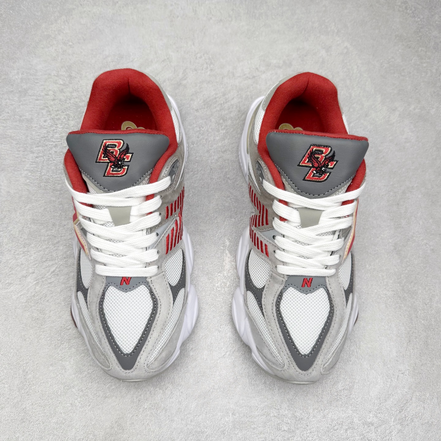 图片[2]-＃TG纯原特价福利 New Balance NB9060系列 新百伦绒面革网布经典百搭防滑耐磨透气低帮生活休闲鞋 全套原楦原纸板原厂数据开发 进口三明治网面 原装进口翻毛皮料正确绒感卡色 正确中底拉帮中底网布细节 原厂标裁 带紫光防伪 定制后跟透明水晶模块 冲裁组合 大底贴合程度胶水上色把控完美 整洁度挑战全网艺术家 多道序QC把关品质完善 匠心打造 耗时两个月开发完成 工艺极其复杂难度可想而知 新开独立私模大底 全网唯一正确六层组合大底 高端零售专供产物 尺码：36 37 37.5 38 38.5 39 40 40.5 41 42 42.5 43 44 45 46.5-选品中心