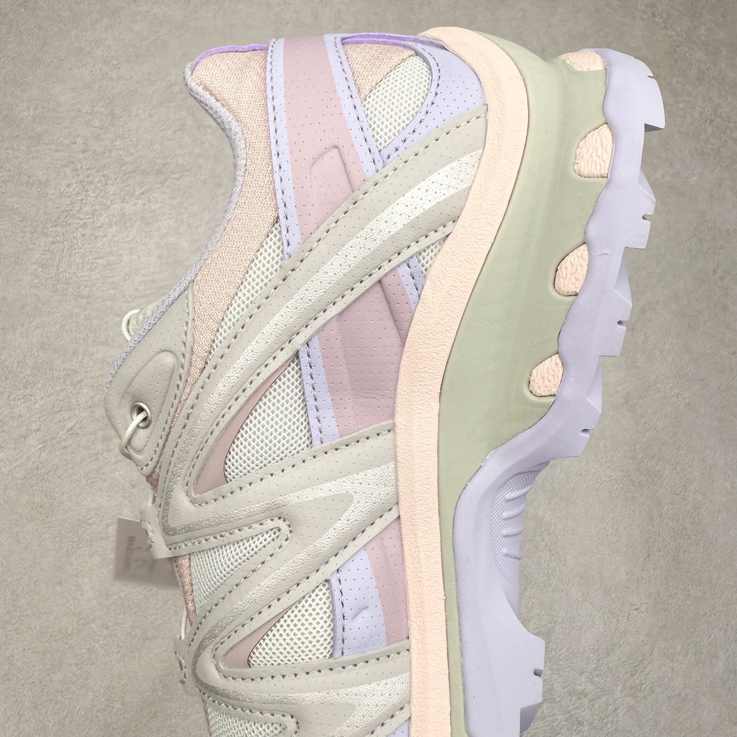 图片[7]-＃HP纯原 Salomon XT-QUEST ADV 萨洛蒙潮流越野机能户外功能鞋 纯原外贸平台特供订单 耗时半年巨作 全套原纸板楦头开发 原厂特供网布配套加持 确保原汁原味 完美呈现版型 原档数据独家私模五层组合大底 男女鞋同步官方开发至46.5 原装Ortholite轻量化鞋垫 中底布带钢印编号 原厂TPU锁扣 进口港宝加持 后跟自然饱满 还原公司包裹性 基于 SALOMON 初代 XT 鞋身造型并搭载 4D ADVANCED CHASSIS™ 大底打造而成 为这款 XT-QUEST 带来了多项足部控制与保护等功能性 如在运动过程中控制左右晃动的过程而提高稳定性、改善长途越野过程中足中到足尖的过渡、提高感知岩石的精确度以抵抗尖锐物体对脚底的伤害以及采用动态缓冲来增强穿着舒适感 从而减轻疲劳感 使 XT-QUEST 成为一双舒适且安全的户外之履 尺码：36 36.5 37.5 38 38.5 39 40 40.5 41 42 42.5 43 44 44.5 45 46.5-选品中心